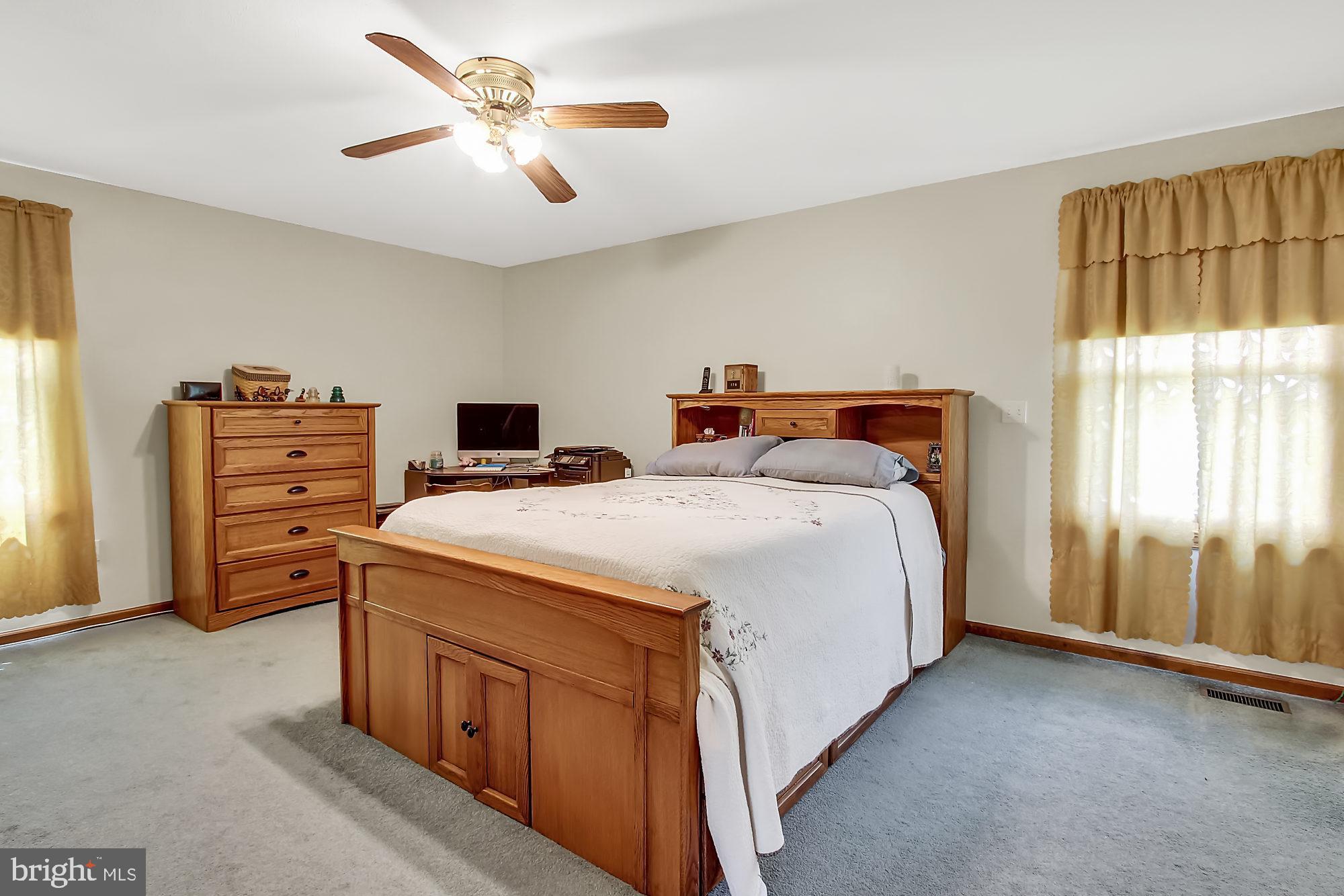 PROCTORS SEAT - Residential