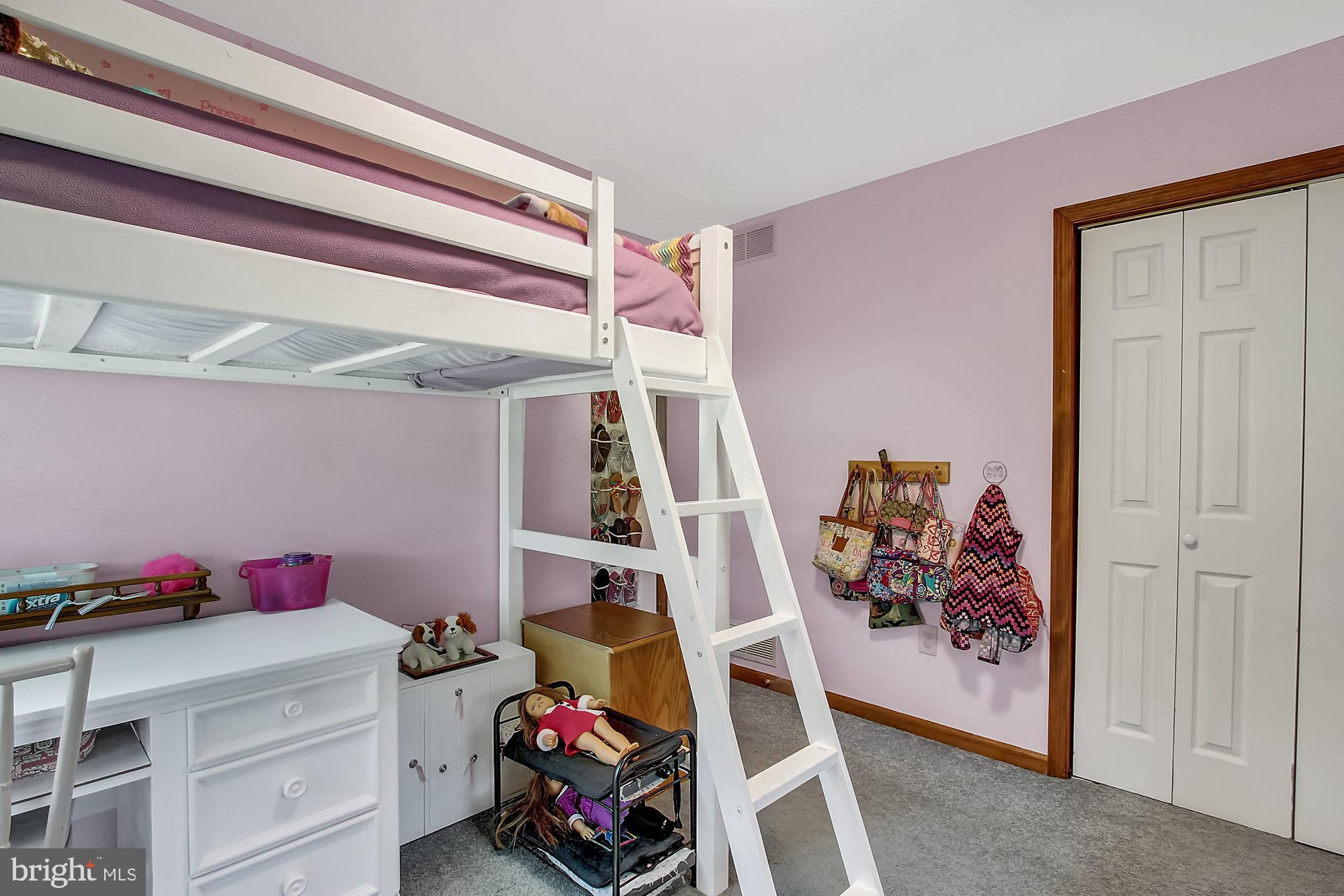 PROCTORS SEAT - Residential