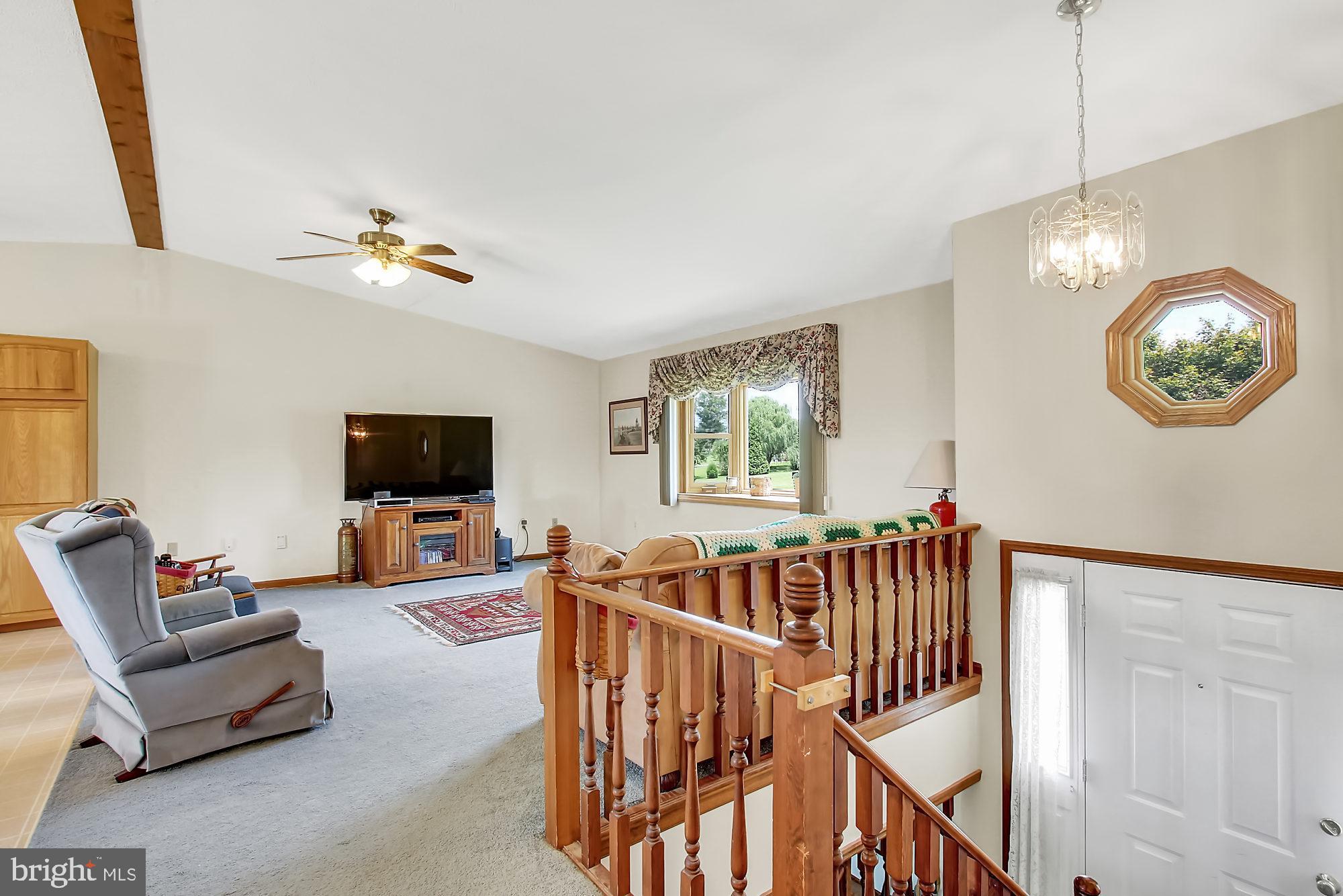 PROCTORS SEAT - Residential