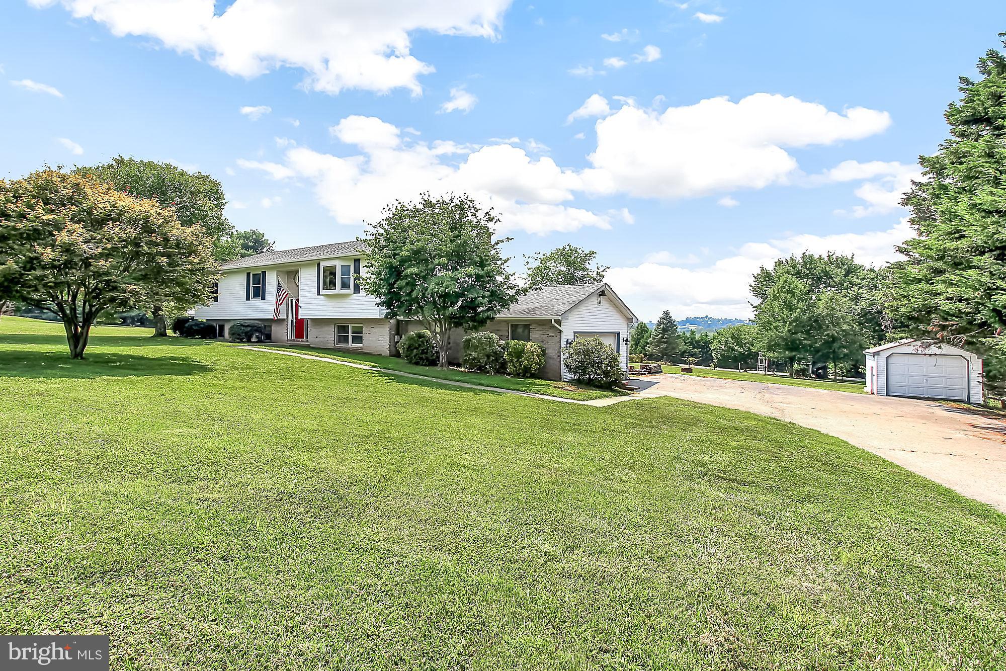 PROCTORS SEAT - Residential