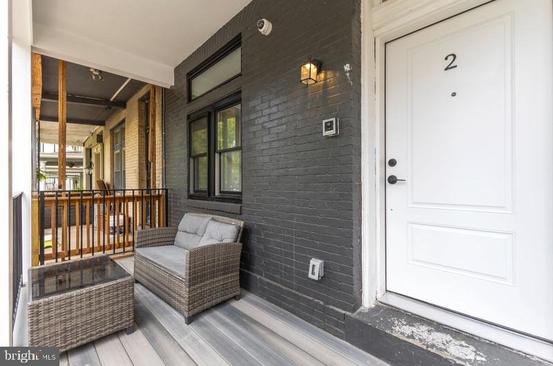 213 SEATON PLACE NE 2