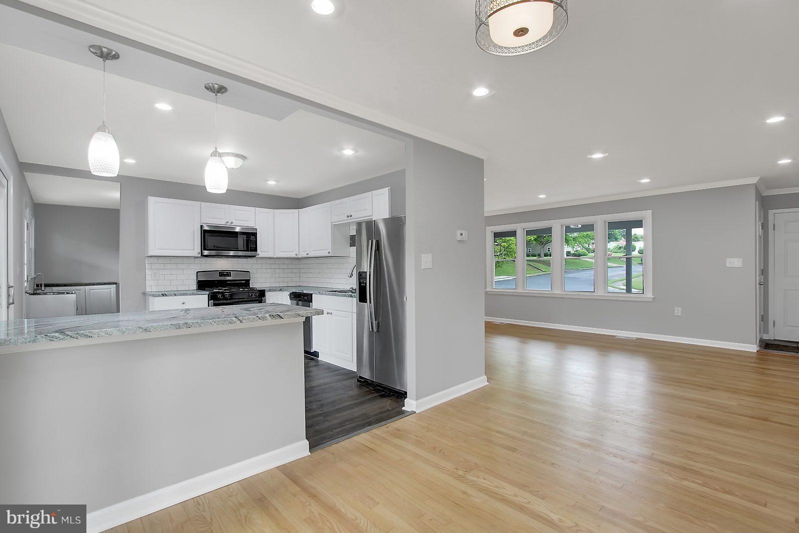 HILLCREST MANOR - Residential