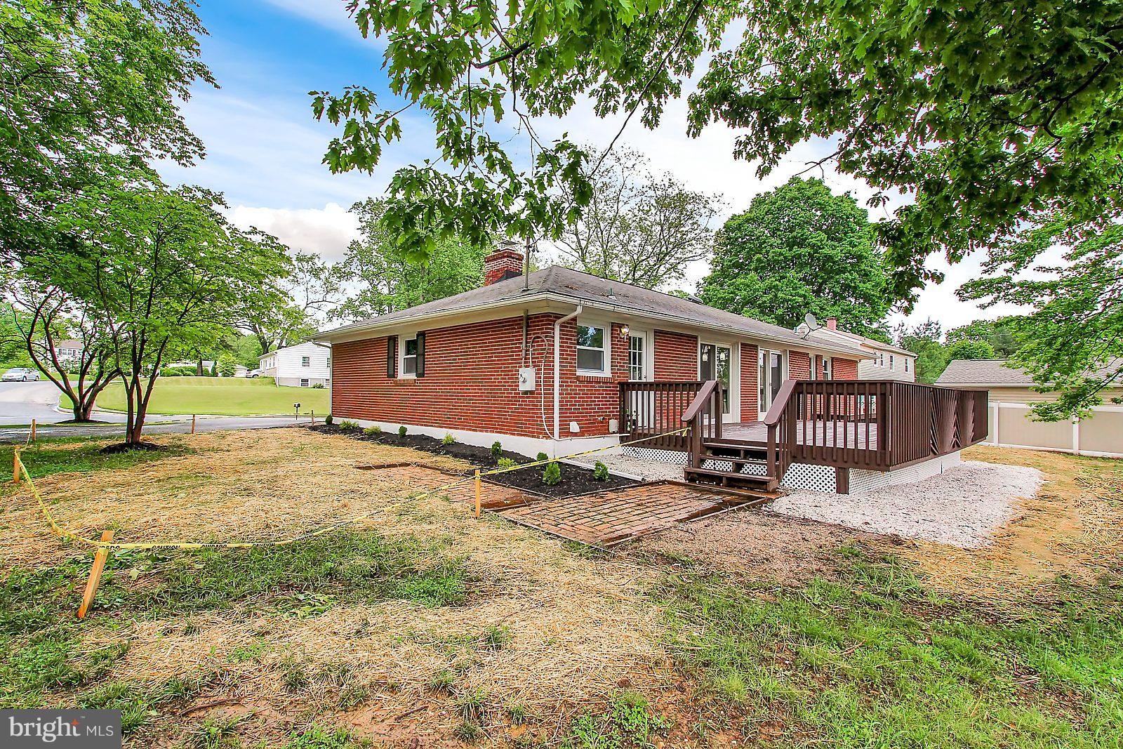 HILLCREST MANOR - Residential