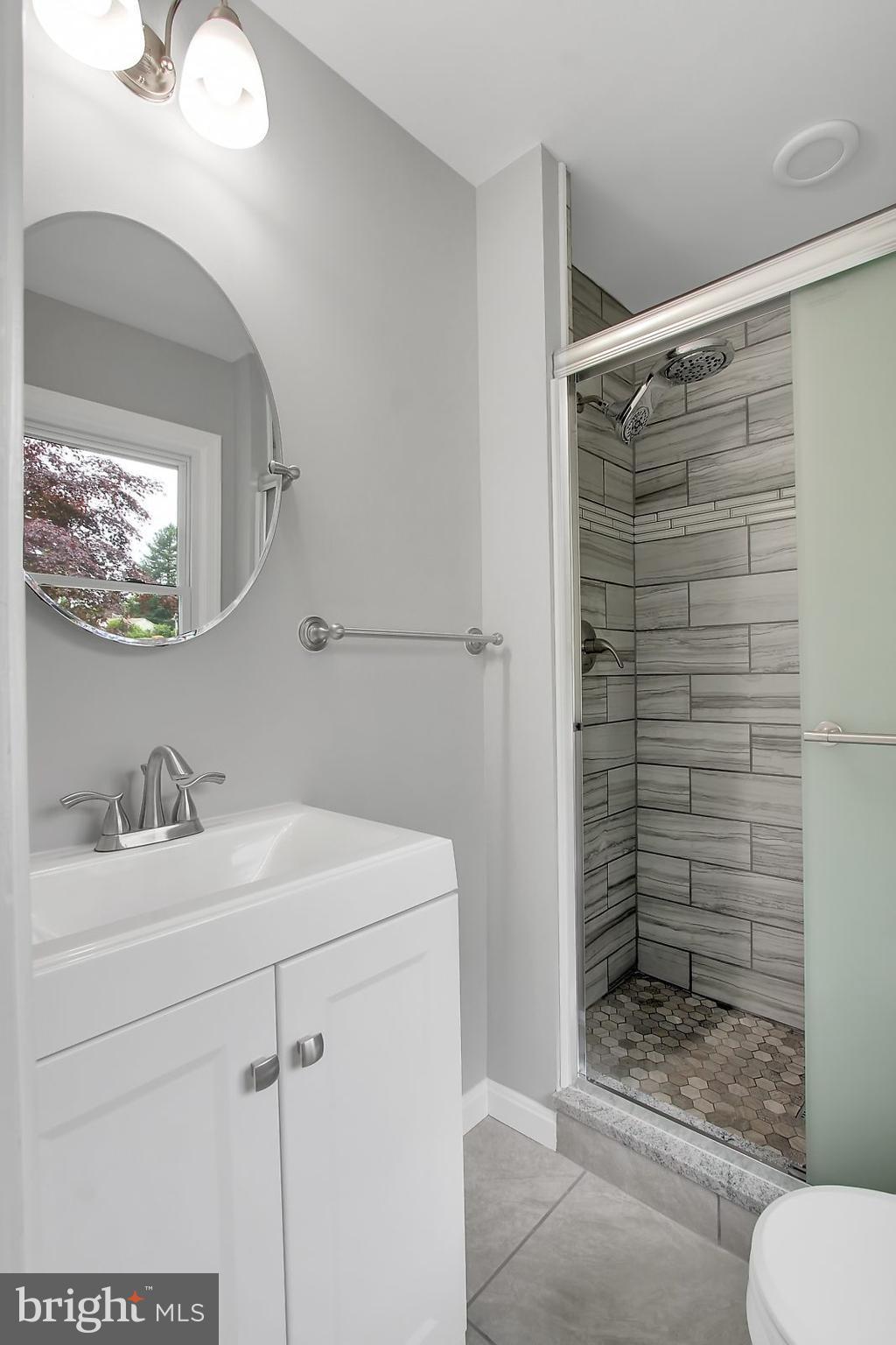 HILLCREST MANOR - Residential