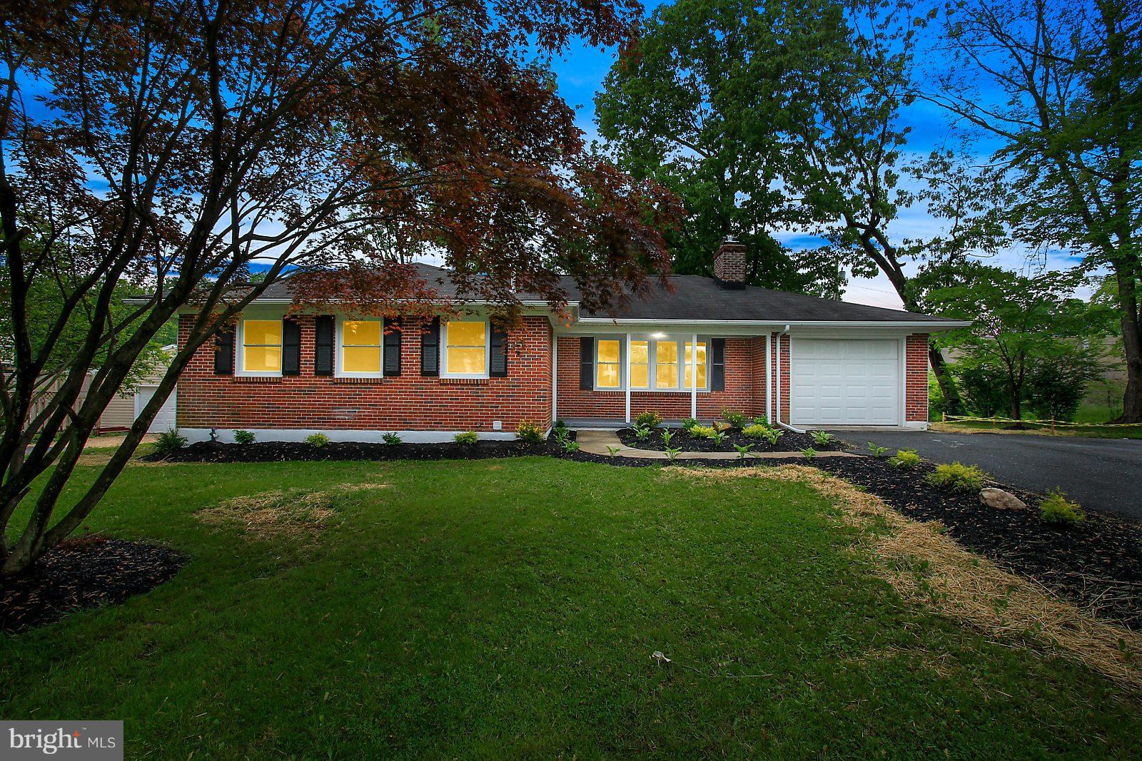 HILLCREST MANOR - Residential