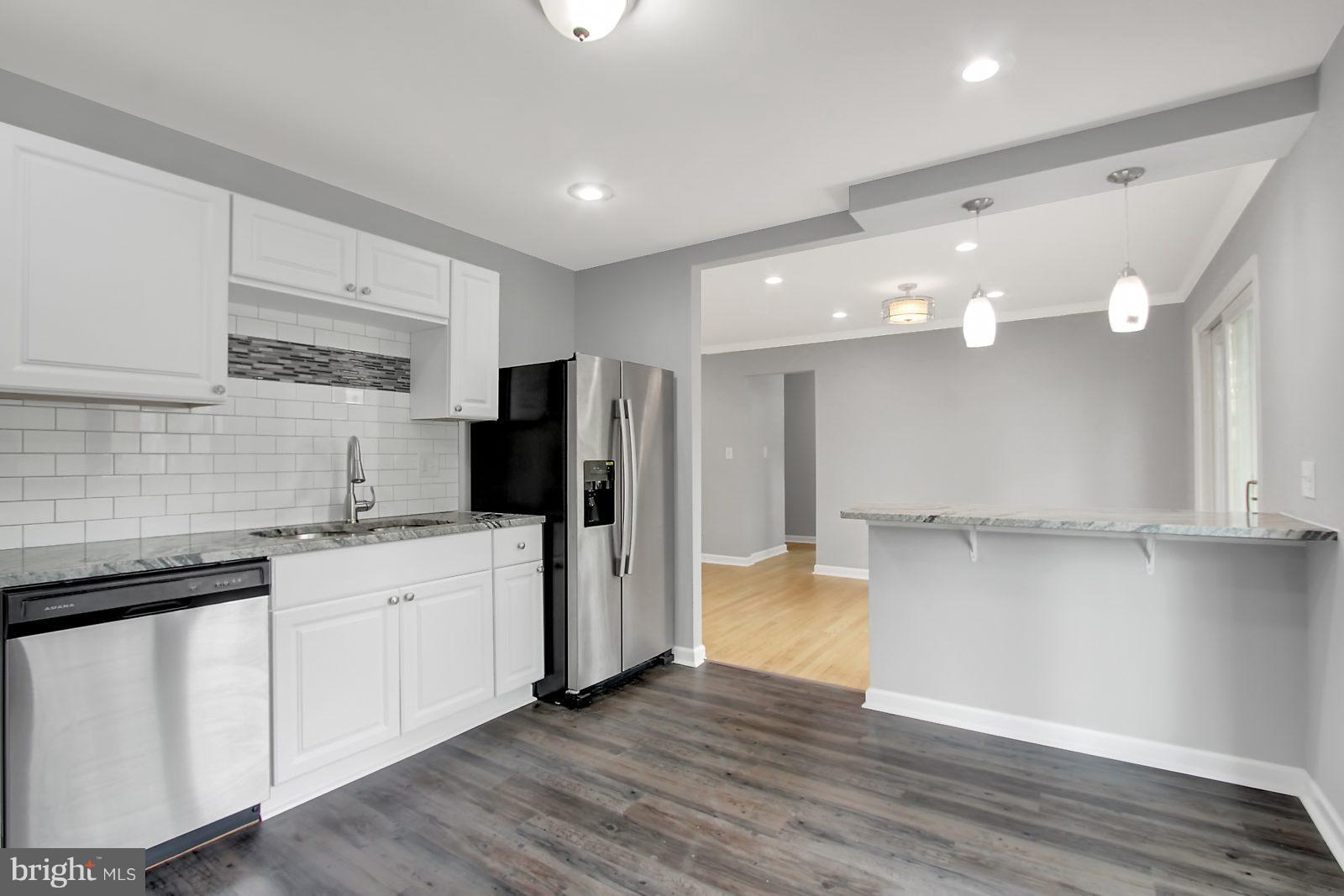 HILLCREST MANOR - Residential