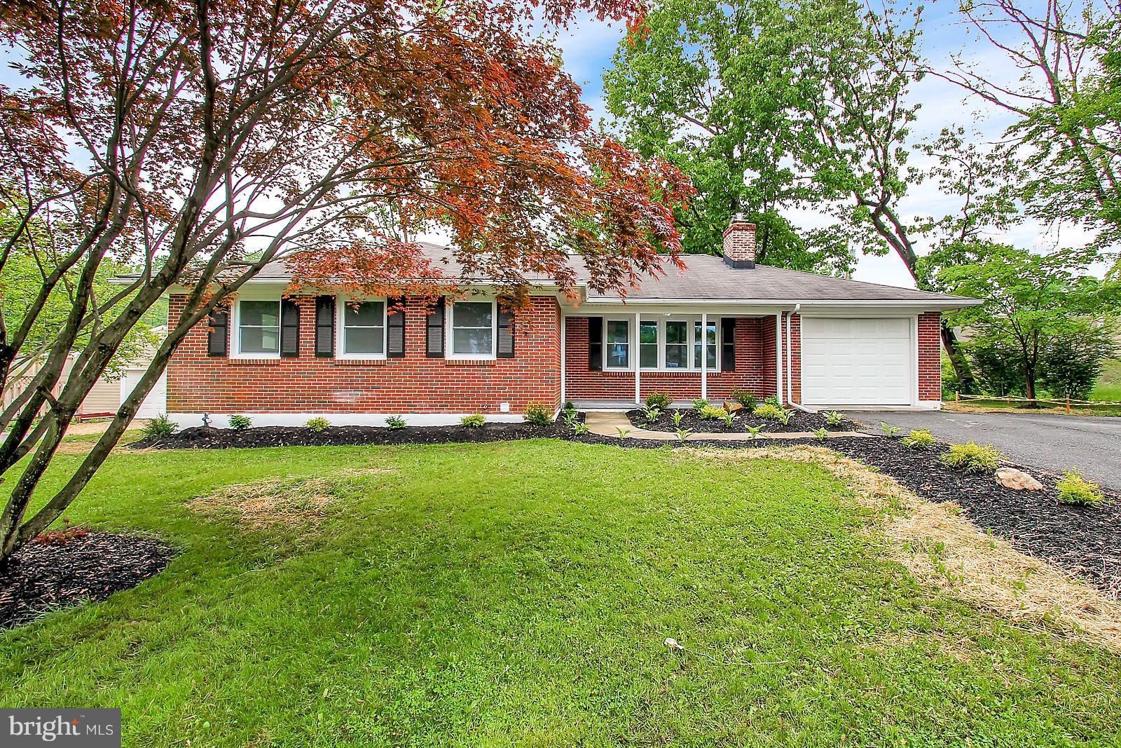 HILLCREST MANOR - Residential