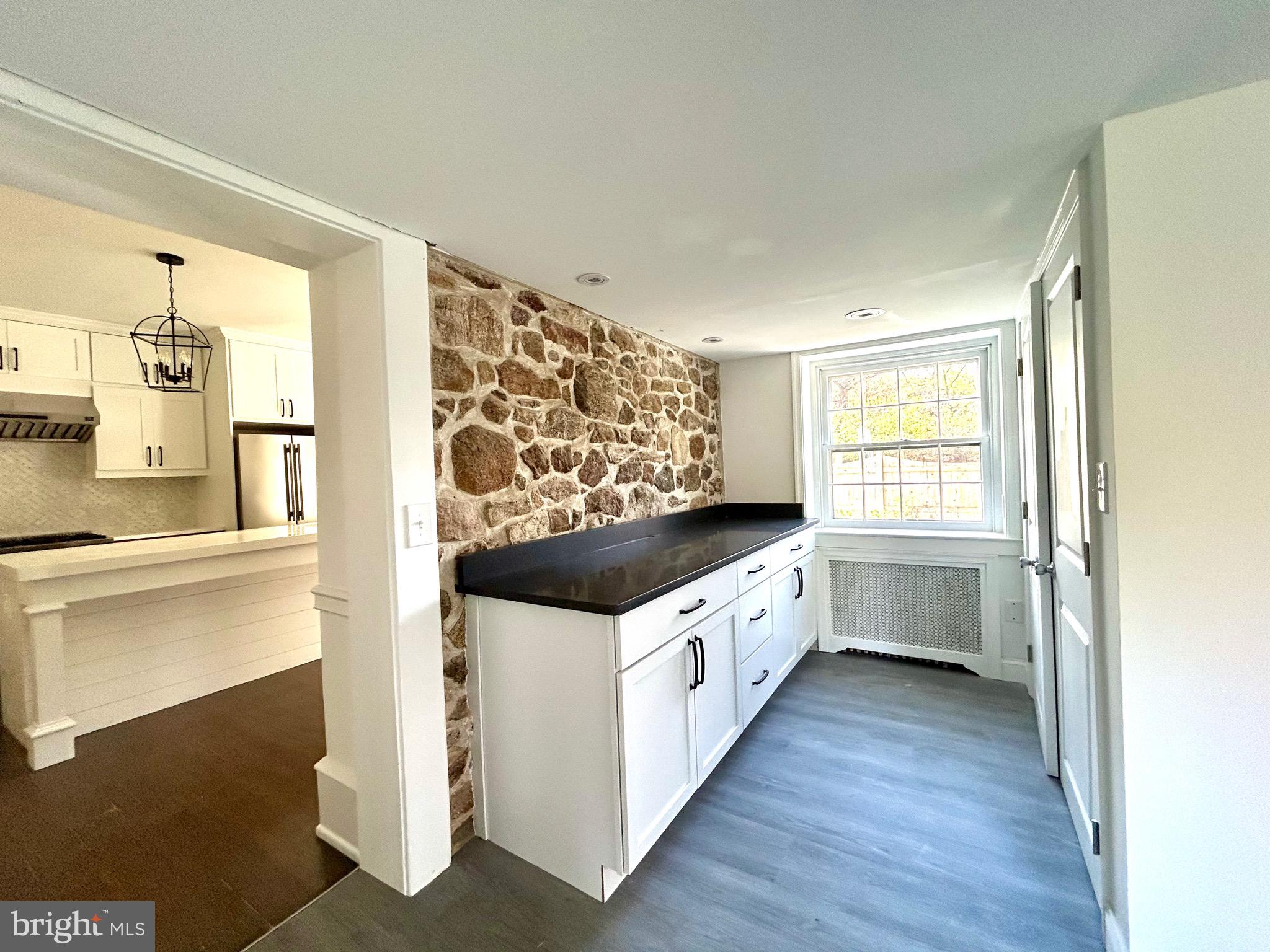 NEWTOWN SQ - Residential Lease