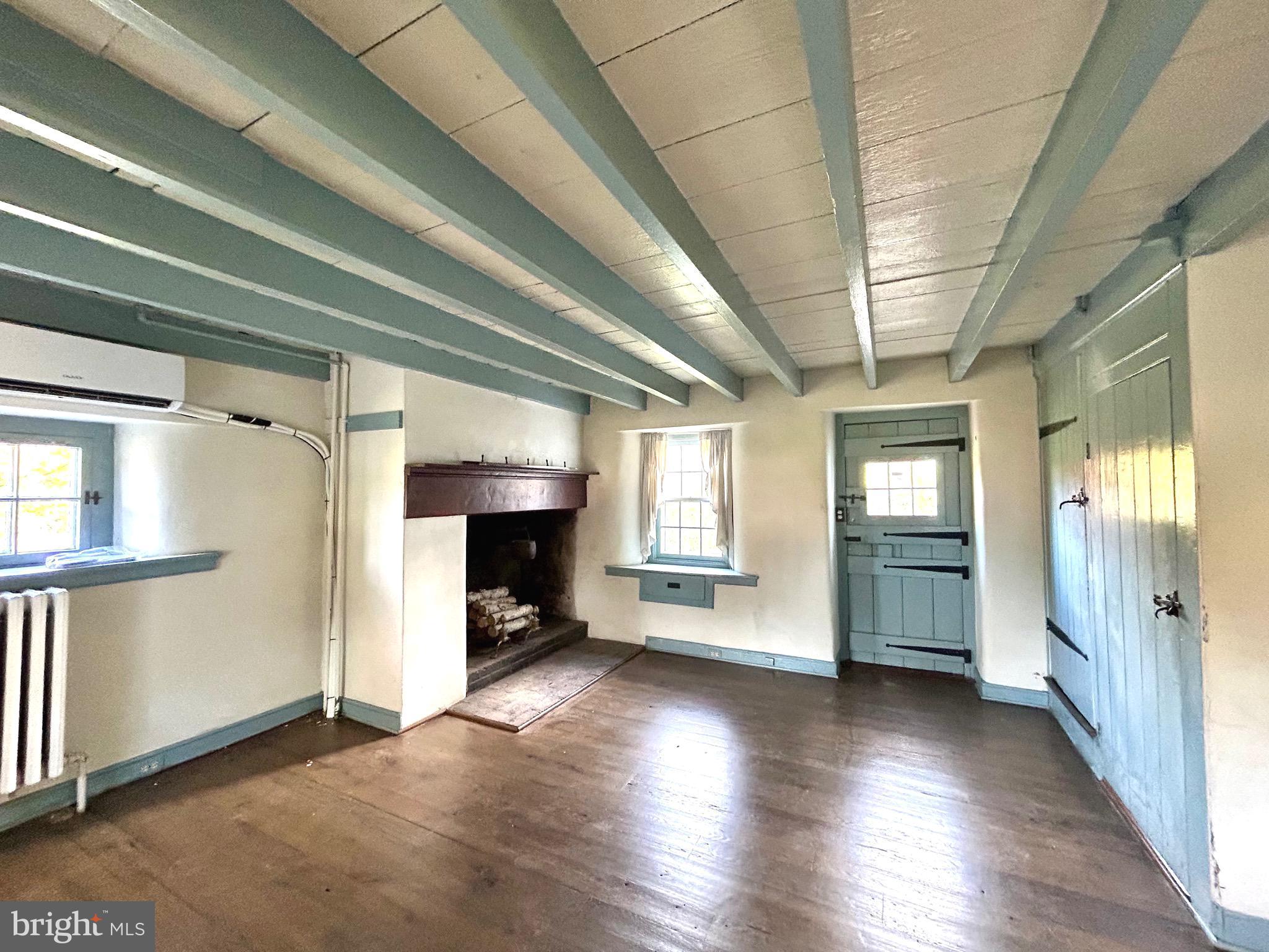 NEWTOWN SQ - Residential Lease