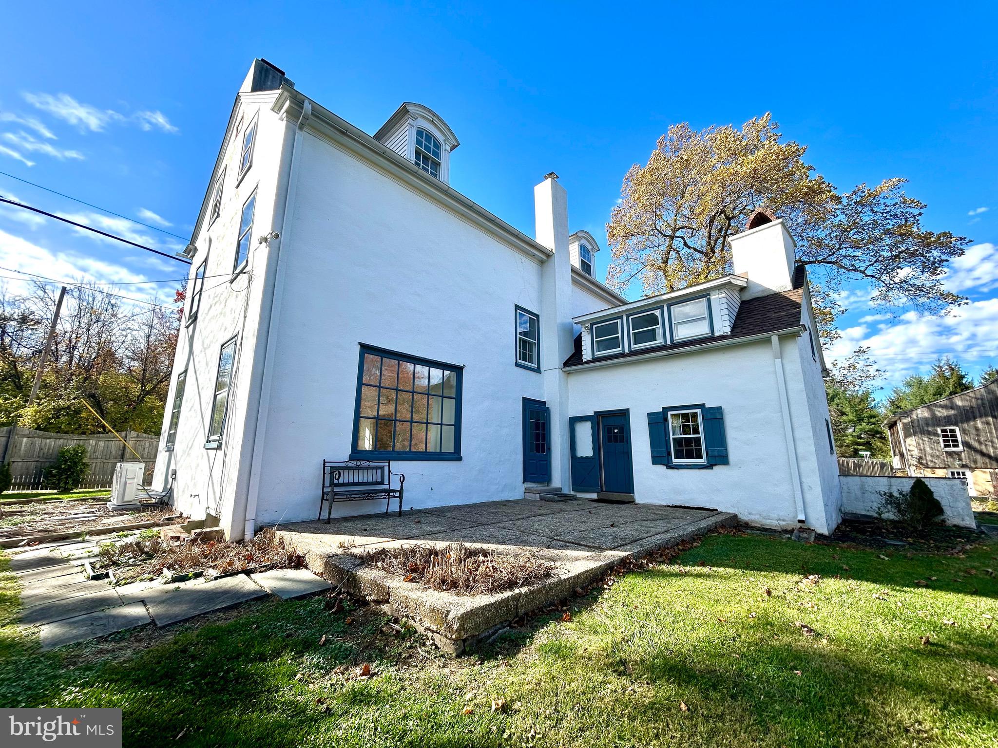 NEWTOWN SQ - Residential Lease