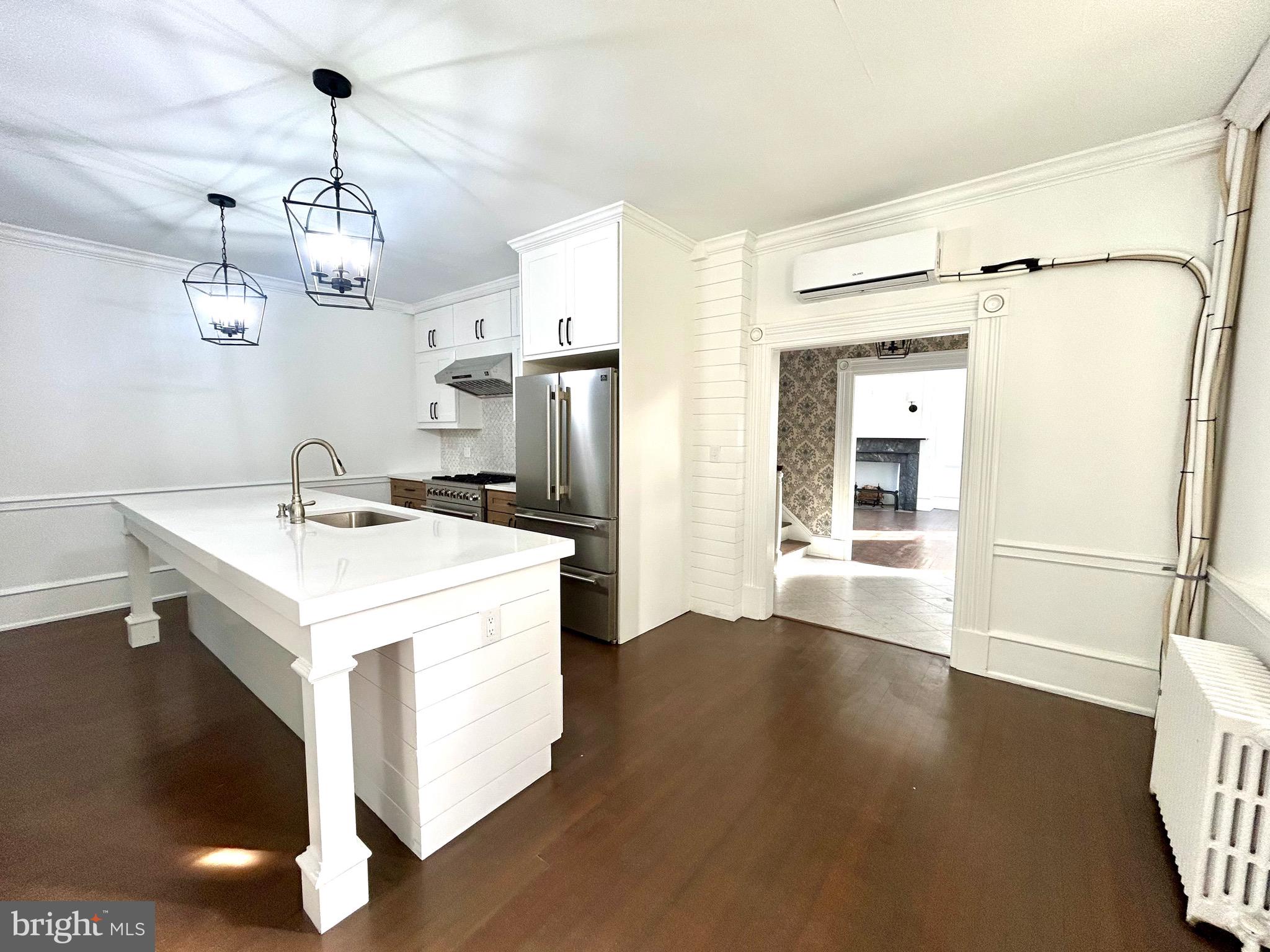 NEWTOWN SQ - Residential Lease