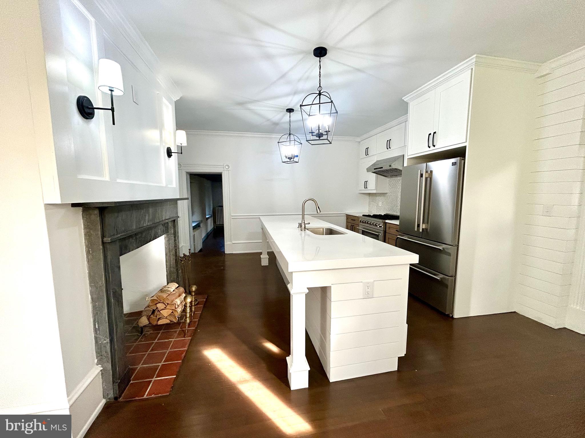 NEWTOWN SQ - Residential Lease