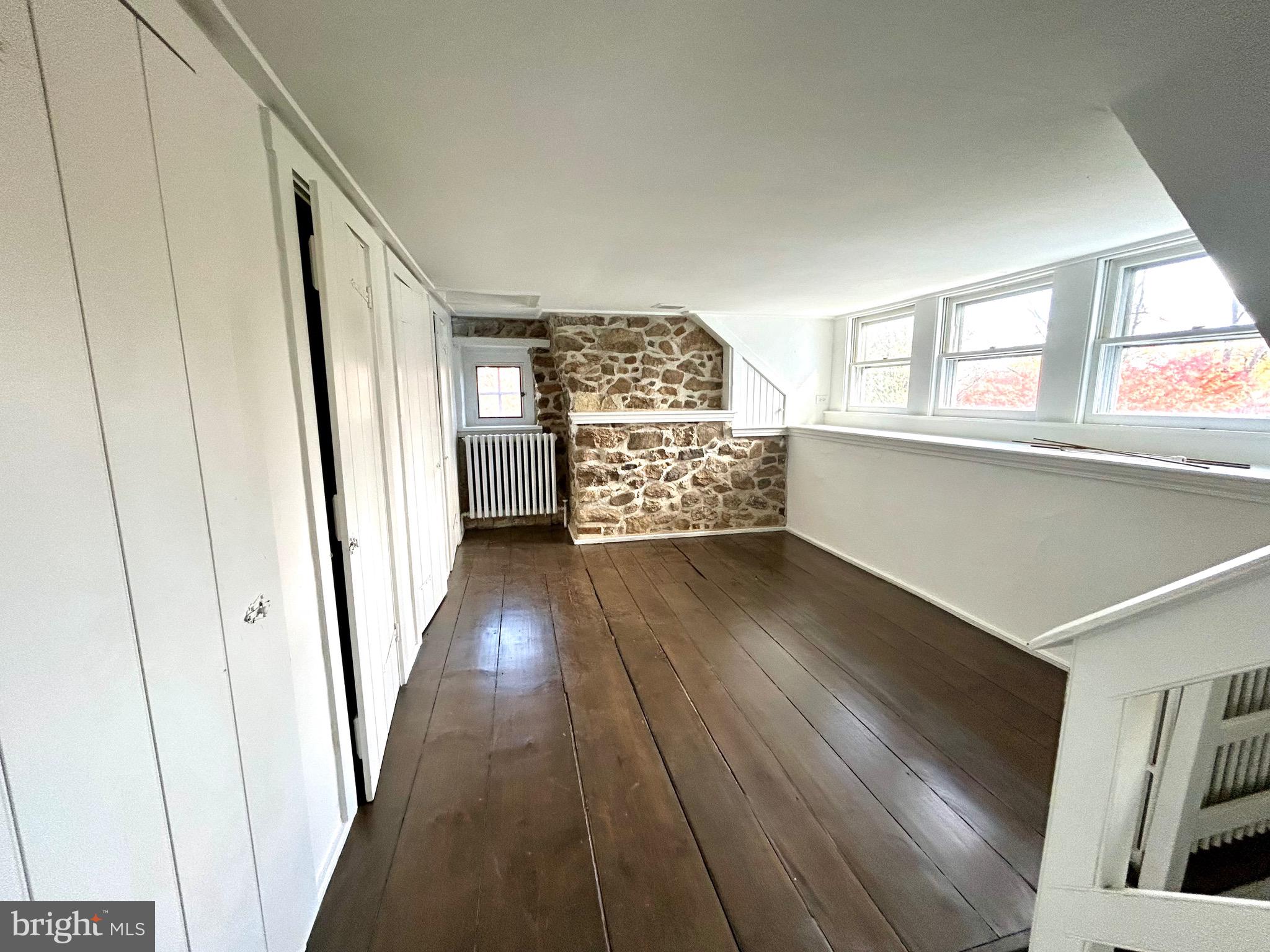 NEWTOWN SQ - Residential Lease