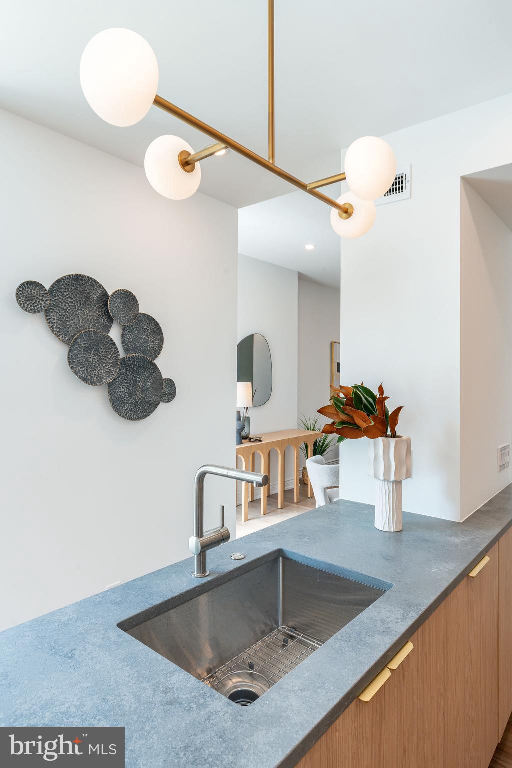 GRADUATE HOSPITAL - Residential