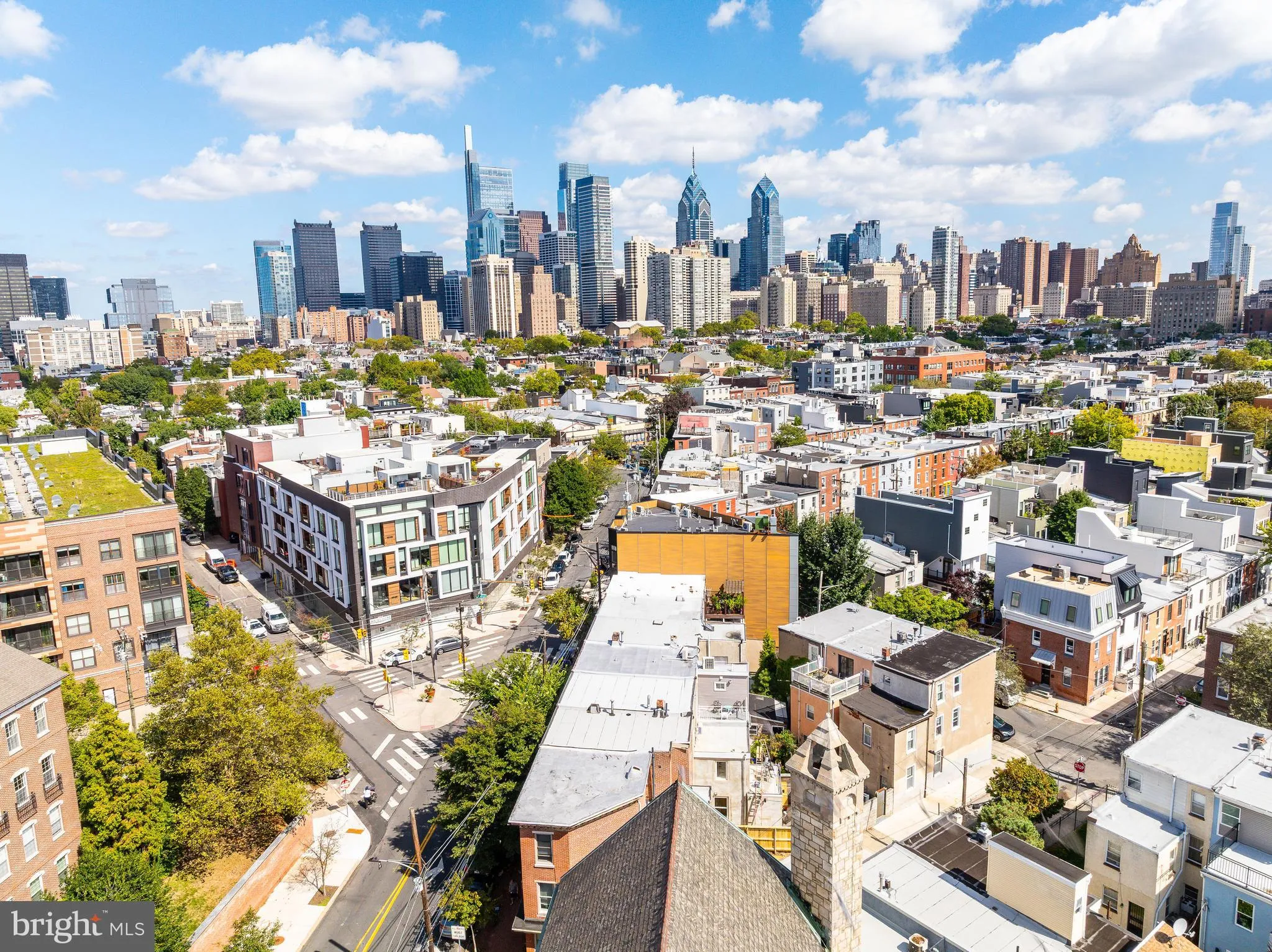 Philadelphia, Pennsylvania 19146, United States, 3 Bedrooms Bedrooms, ,3 BathroomsBathrooms,Residential,Contingent,215603