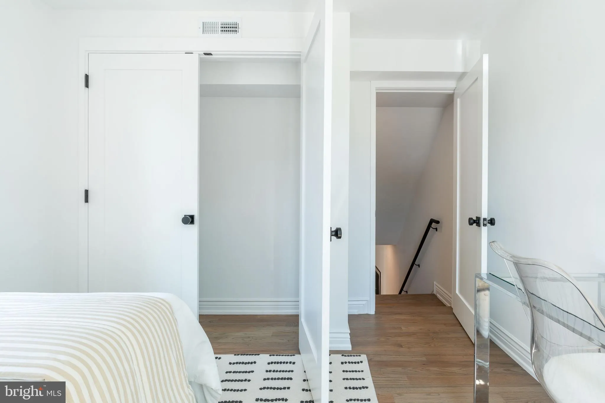 Philadelphia, Pennsylvania 19146, United States, 3 Bedrooms Bedrooms, ,3 BathroomsBathrooms,Residential,Contingent,215603