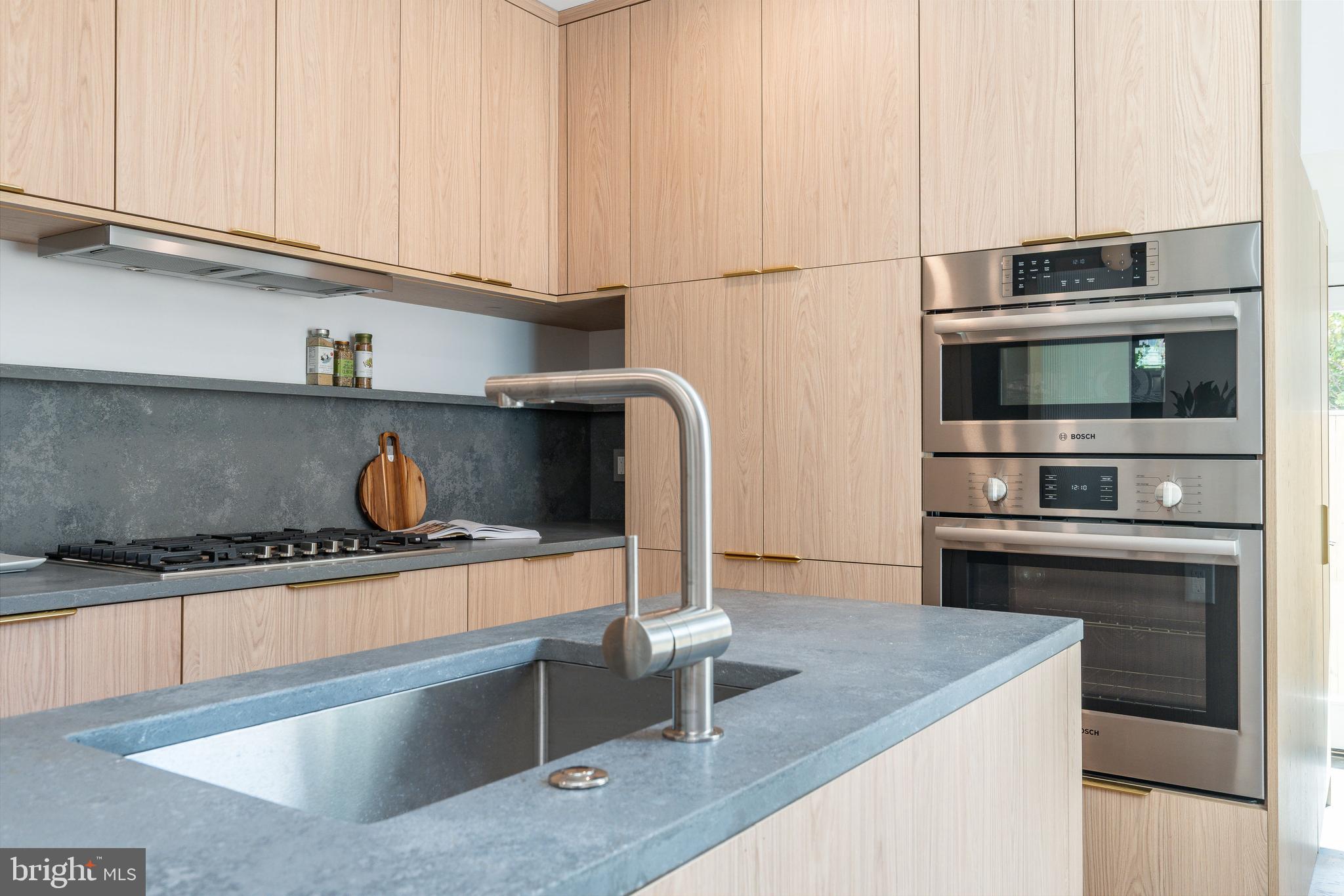 GRADUATE HOSPITAL - Residential