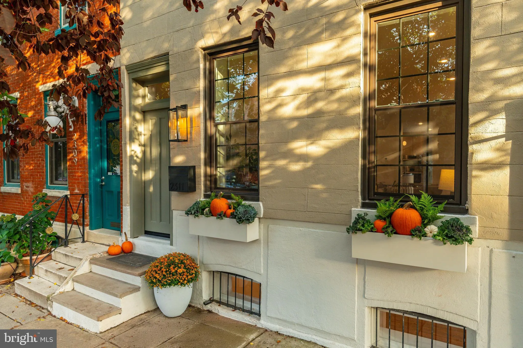 Philadelphia, Pennsylvania 19146, United States, 3 Bedrooms Bedrooms, ,3 BathroomsBathrooms,Residential,Contingent,215603