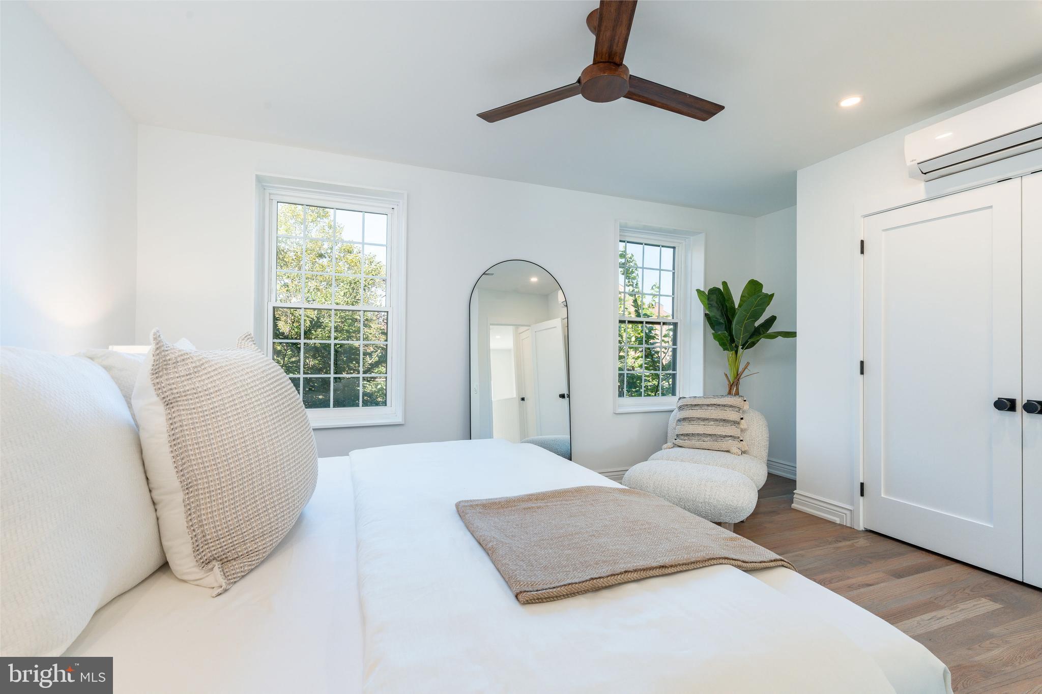 GRADUATE HOSPITAL - Residential