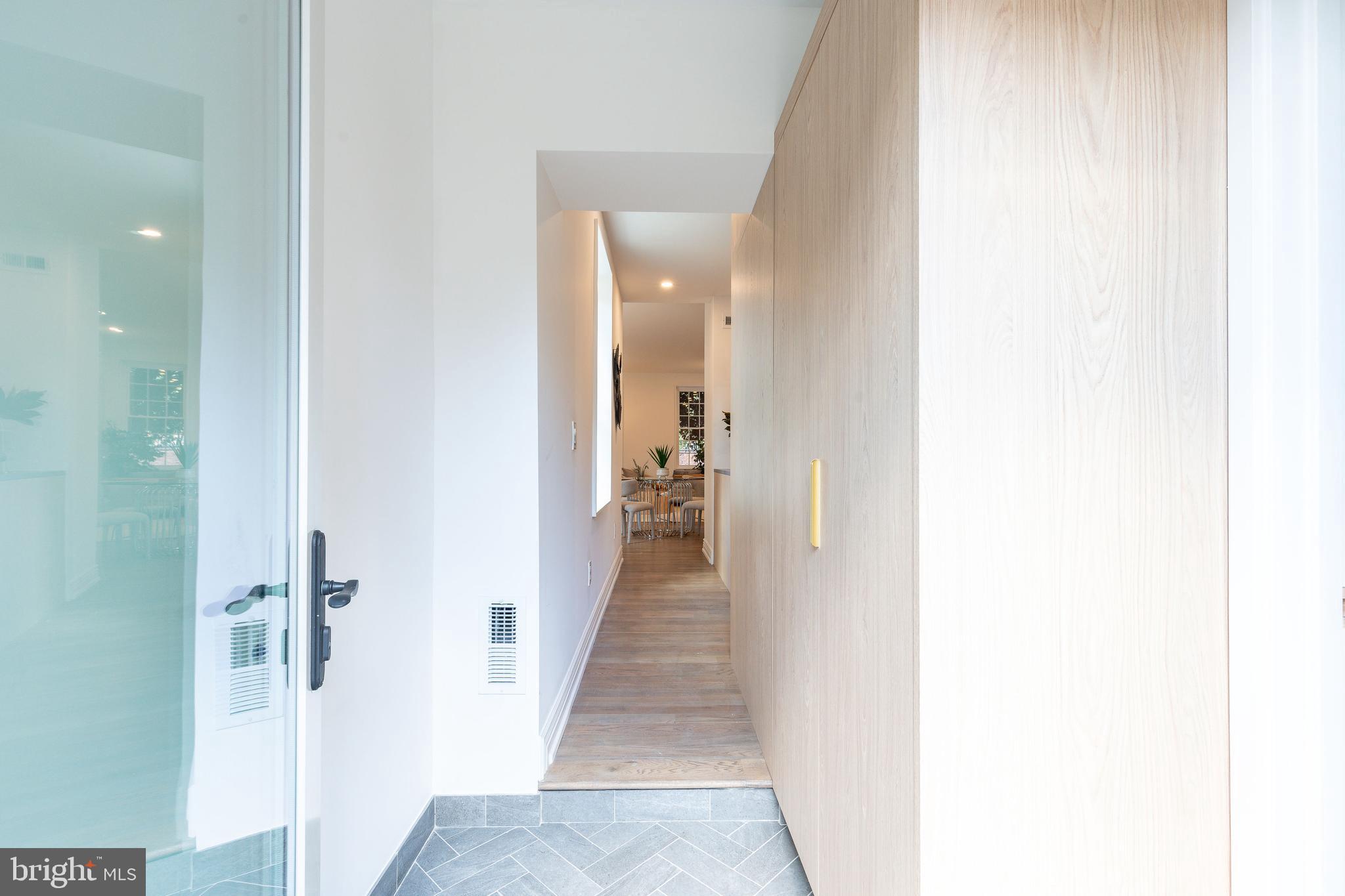 GRADUATE HOSPITAL - Residential