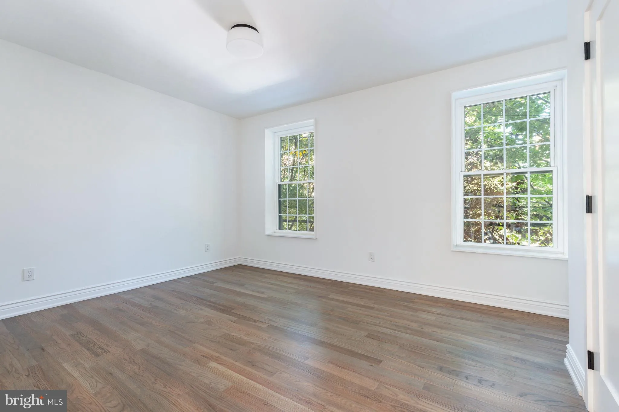 Philadelphia, Pennsylvania 19146, United States, 3 Bedrooms Bedrooms, ,3 BathroomsBathrooms,Residential,Contingent,215603