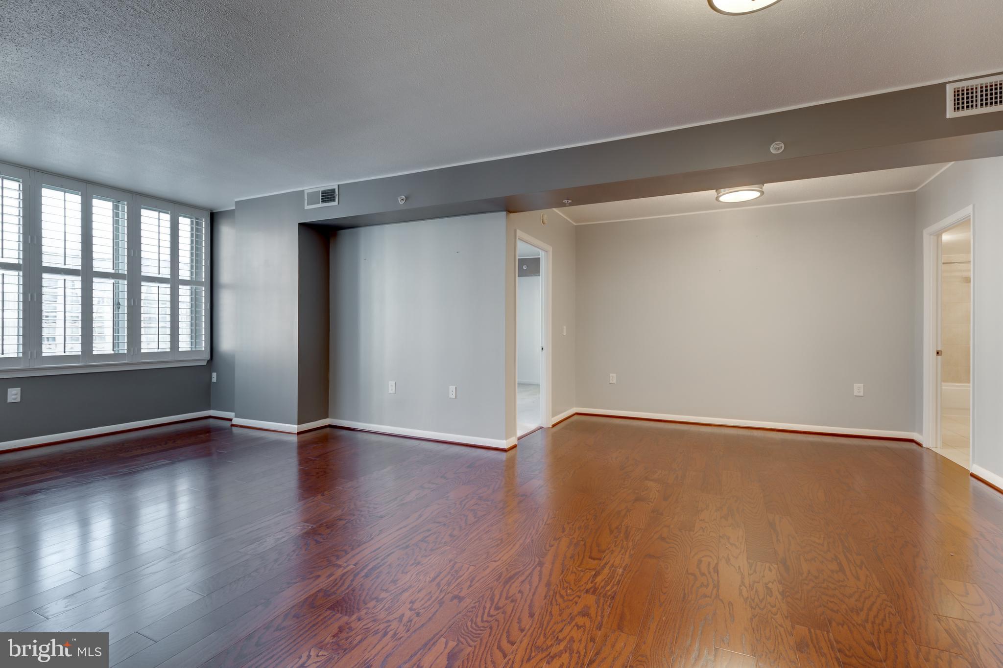 CONTINENTAL - Residential Lease