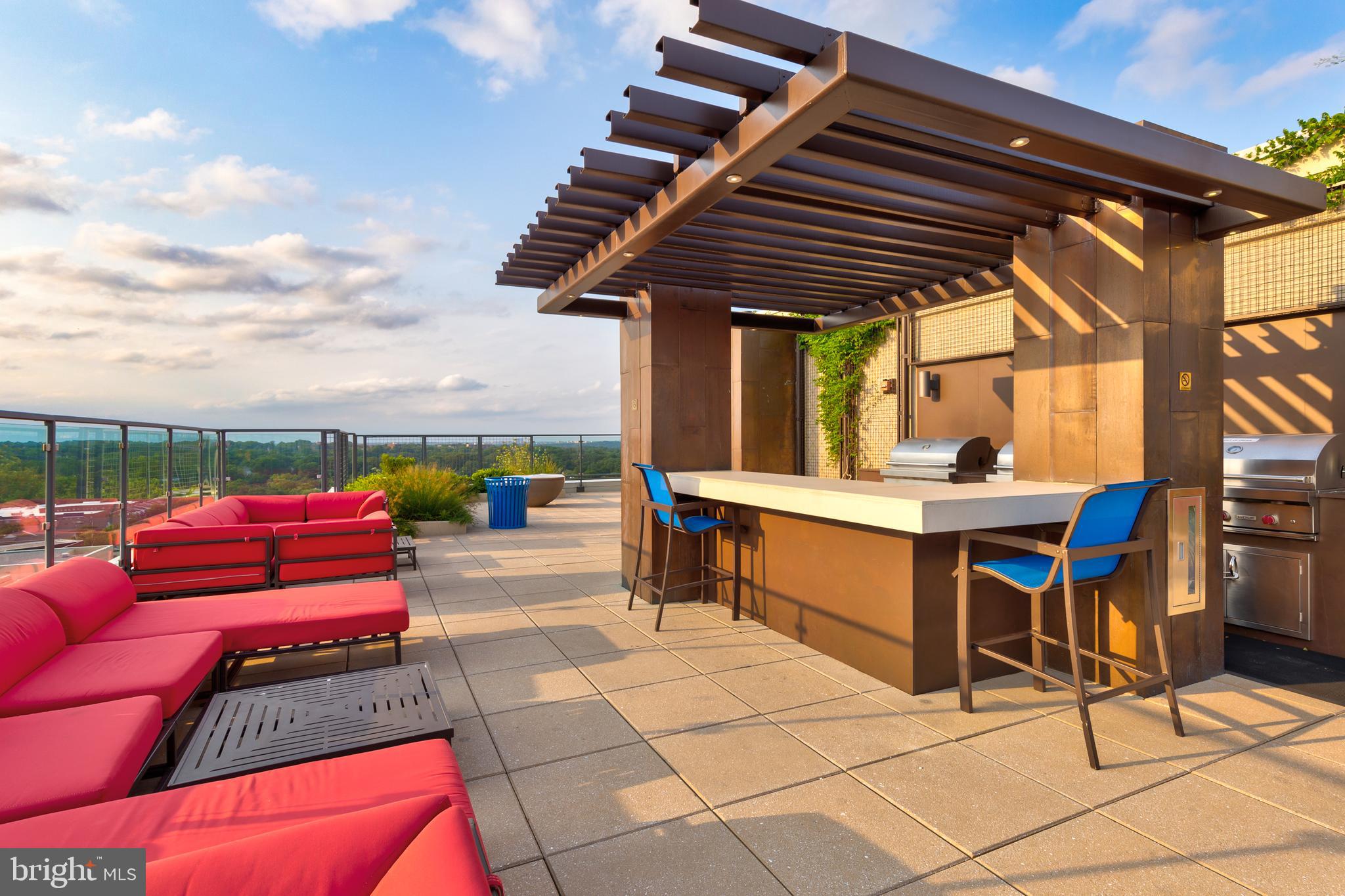 CONTINENTAL - Residential Lease