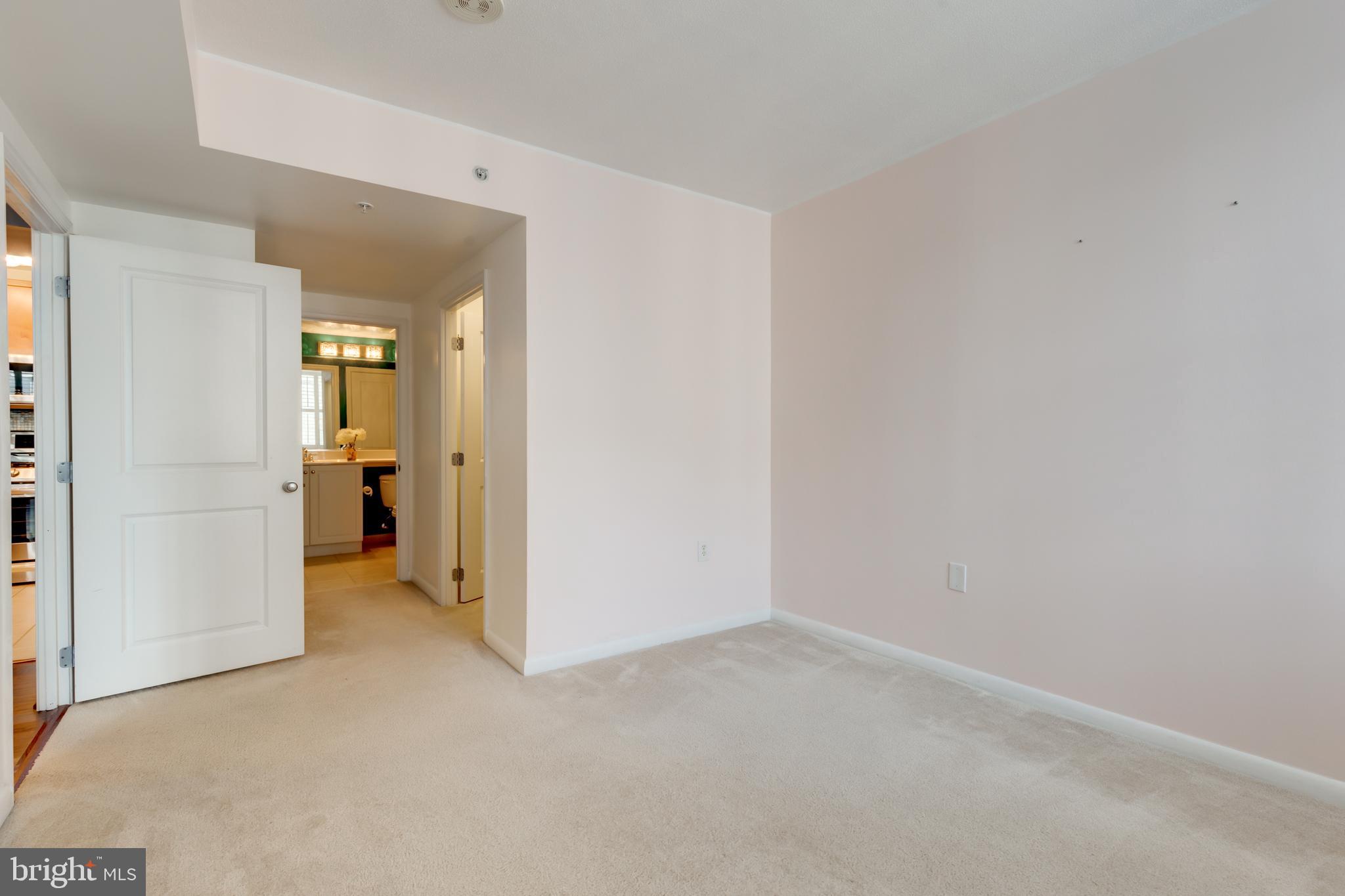 CONTINENTAL - Residential Lease