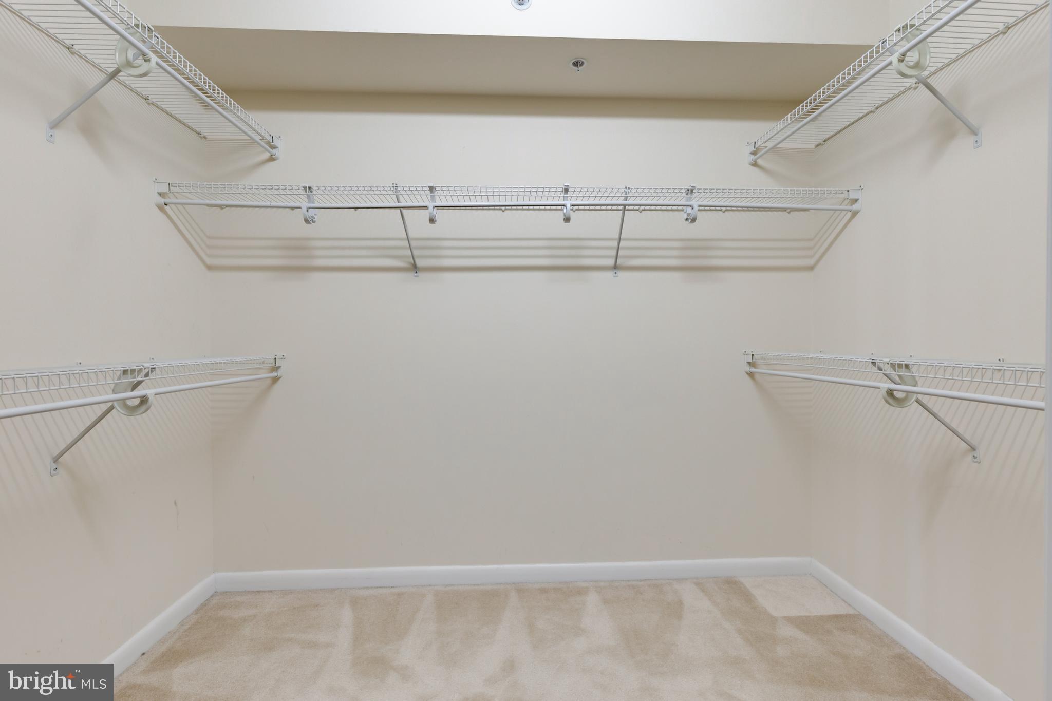 CONTINENTAL - Residential Lease