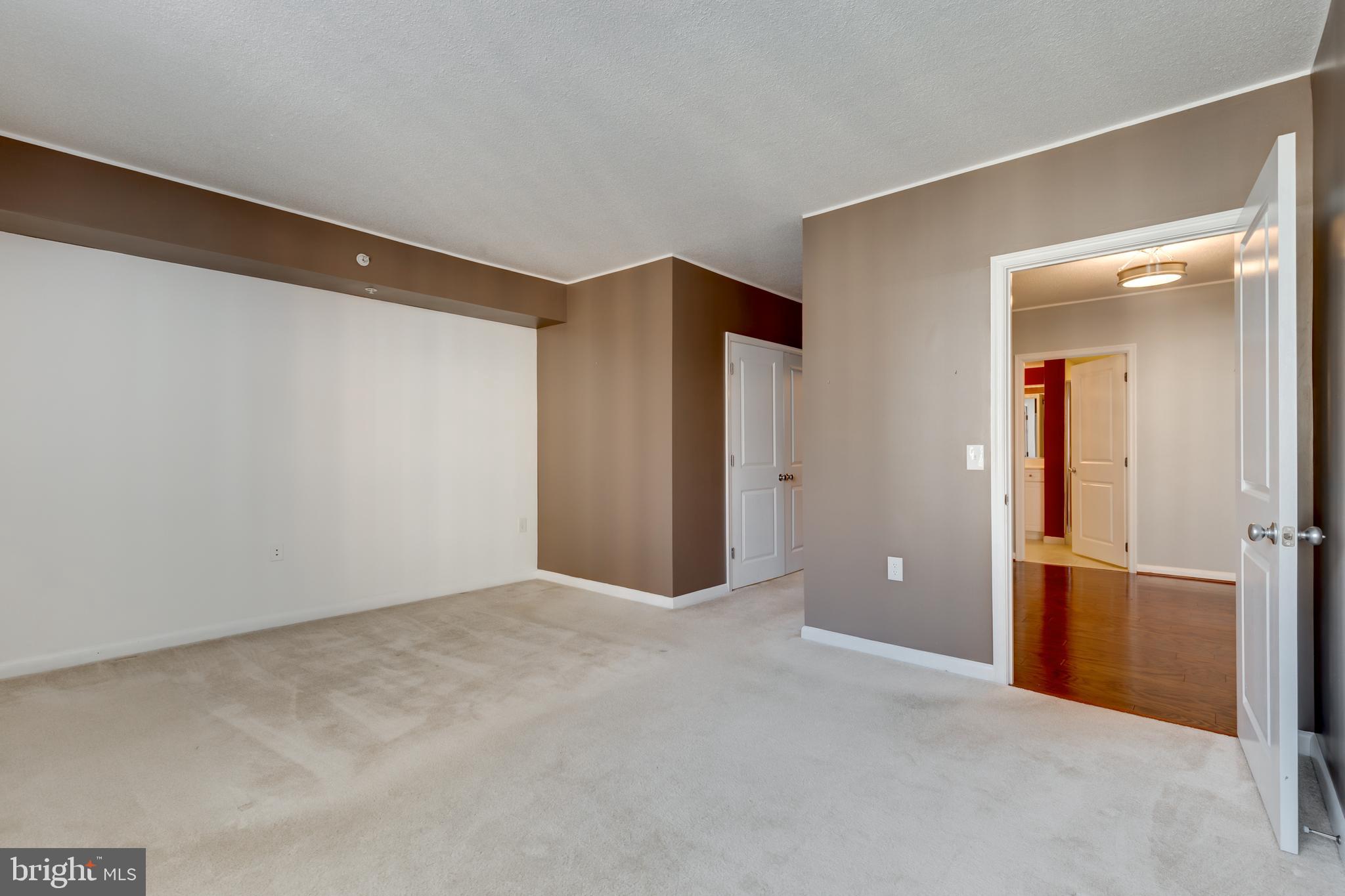 CONTINENTAL - Residential Lease