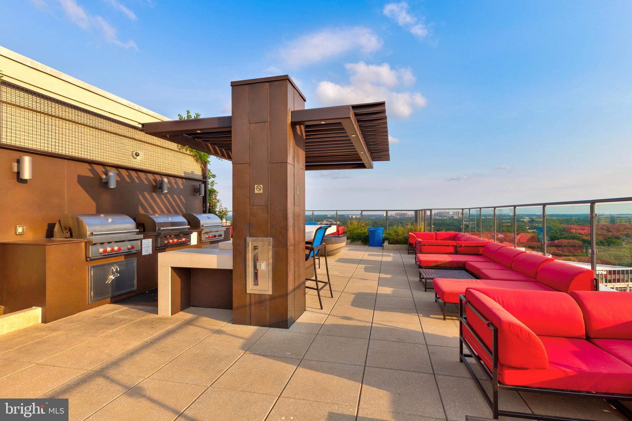 CONTINENTAL - Residential Lease