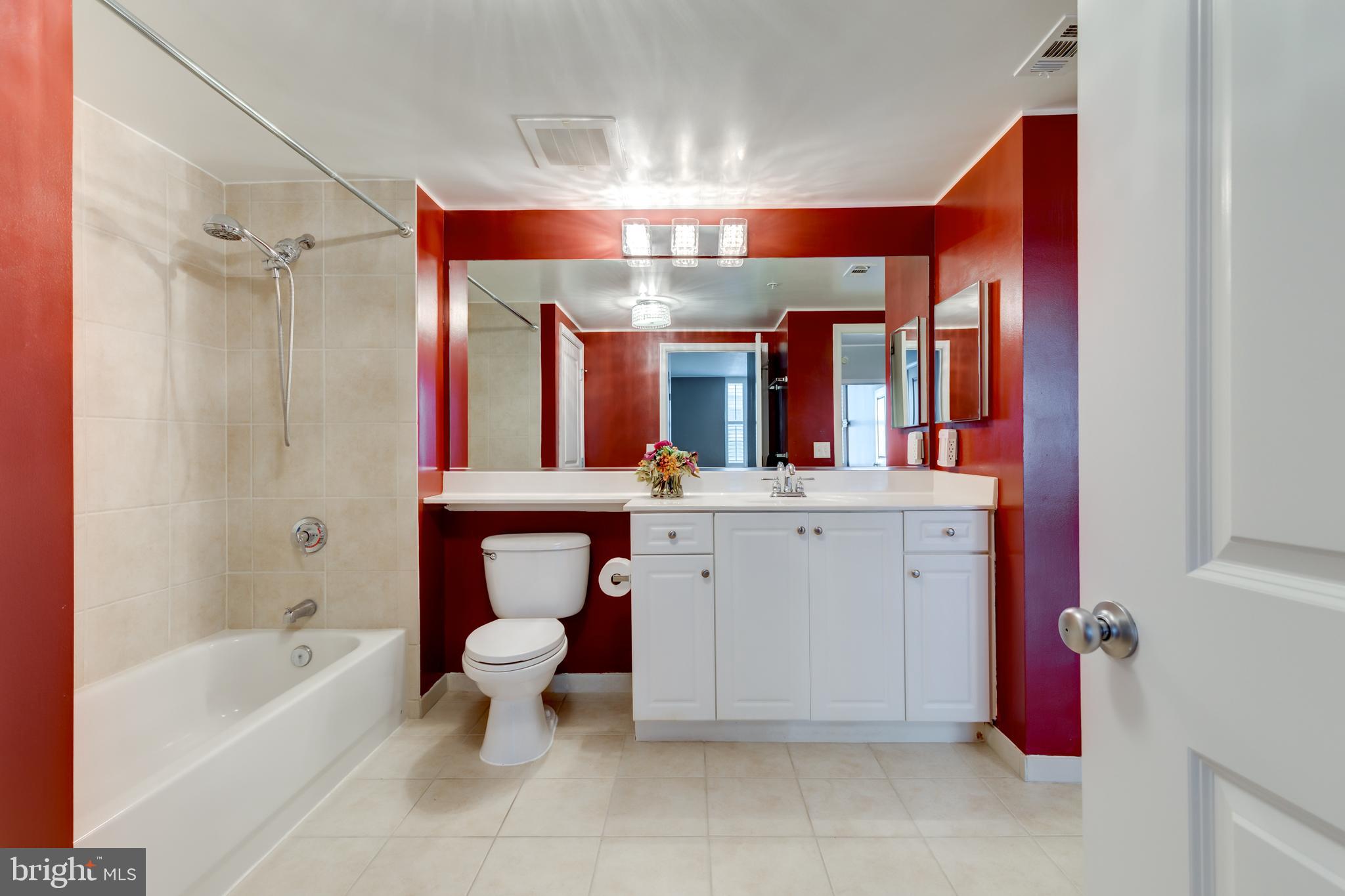 CONTINENTAL - Residential Lease