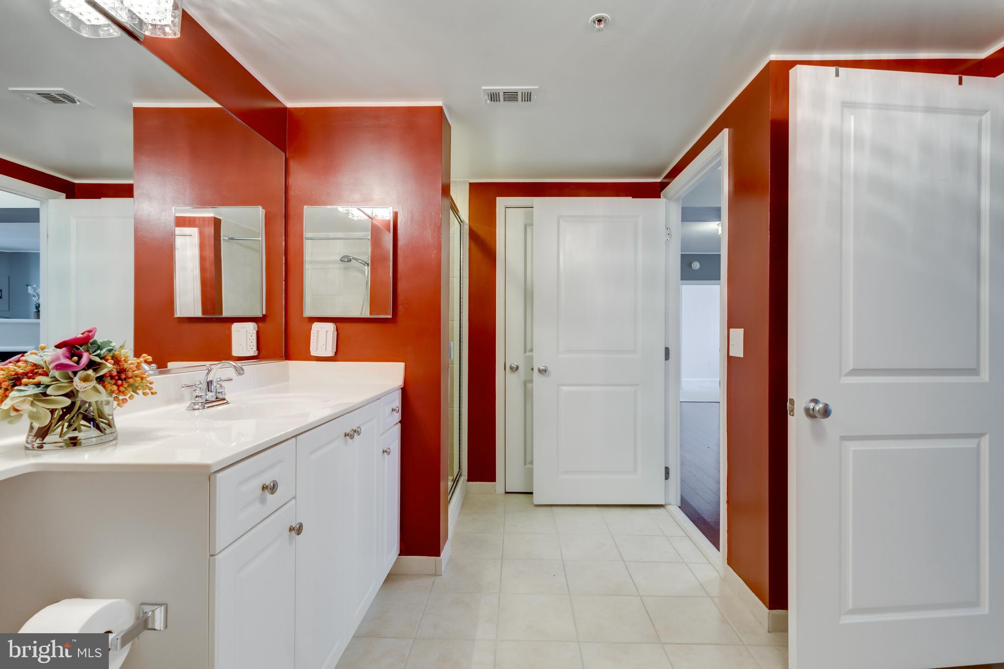 CONTINENTAL - Residential Lease