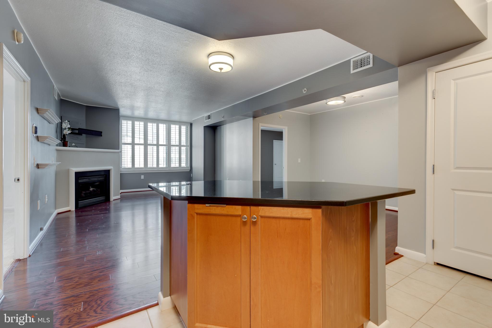 CONTINENTAL - Residential Lease