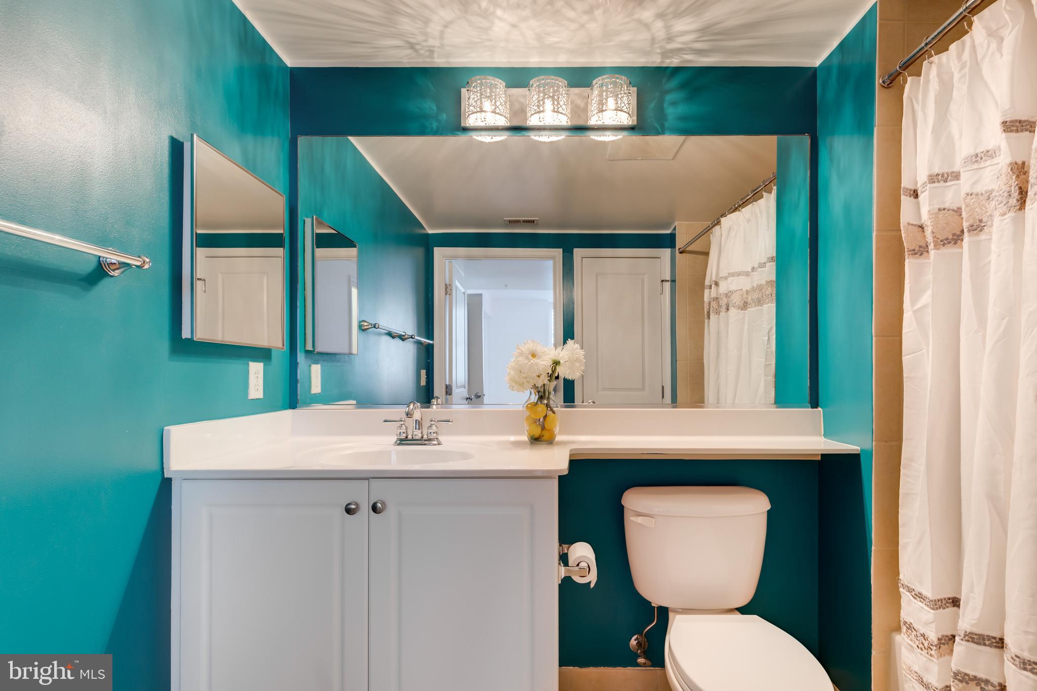 CONTINENTAL - Residential Lease