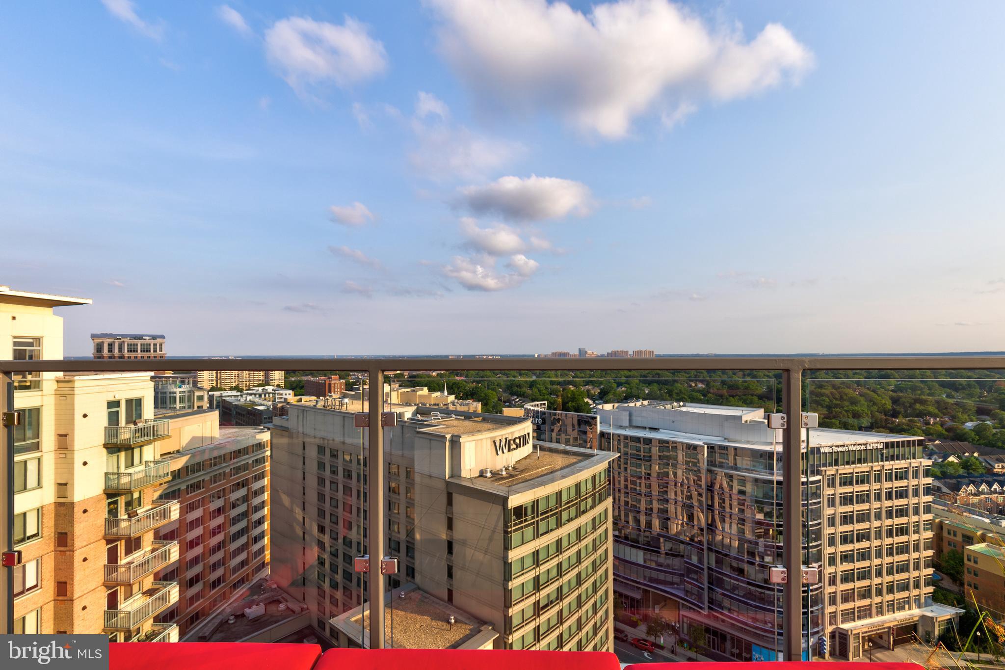 CONTINENTAL - Residential Lease