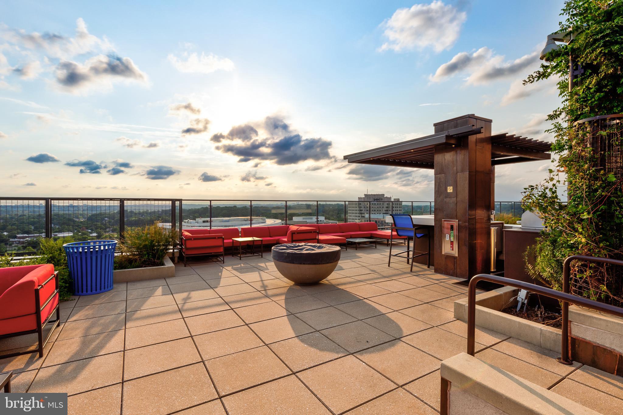 CONTINENTAL - Residential Lease