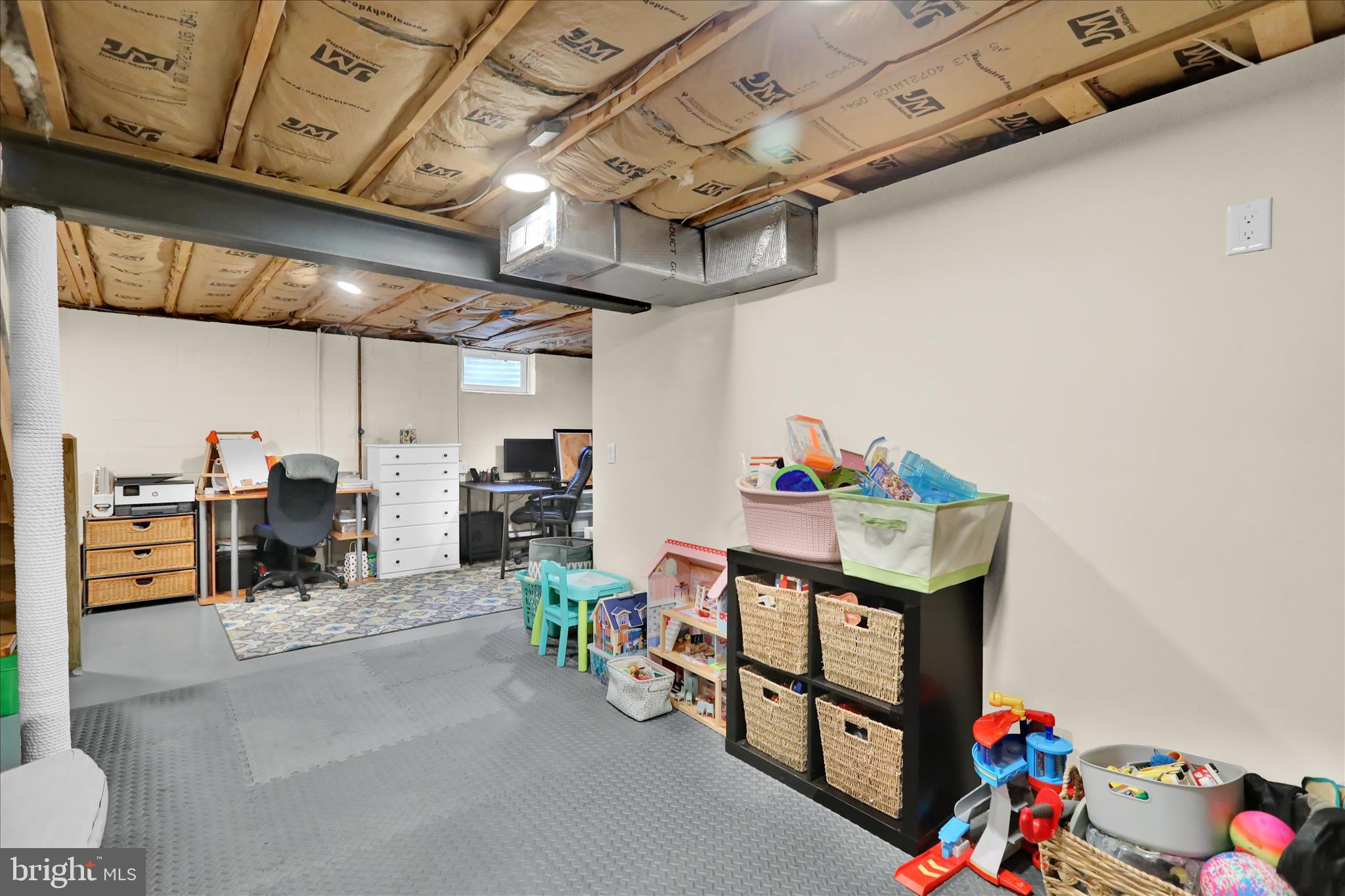 WEISER COURT - Residential