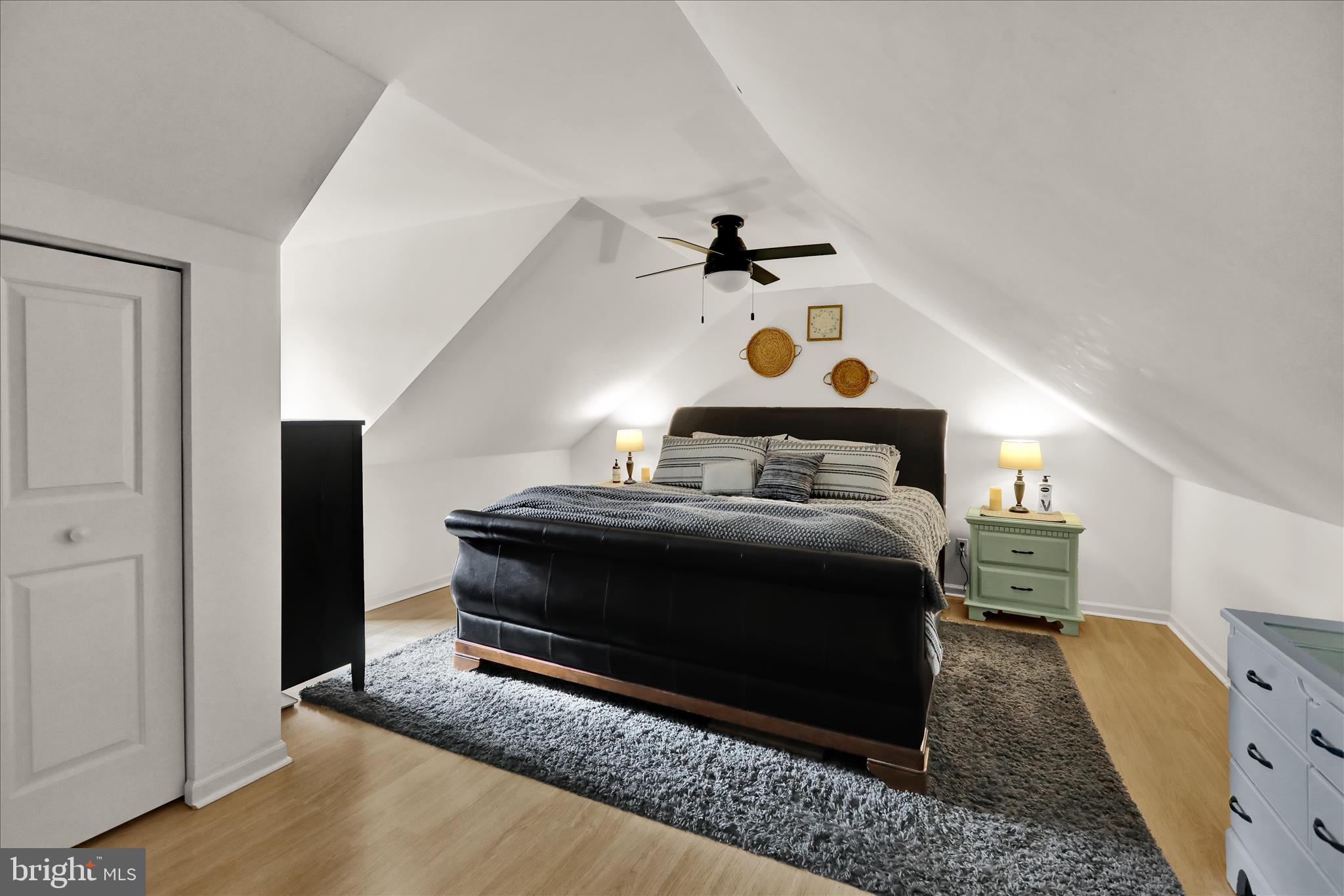 WEISER COURT - Residential