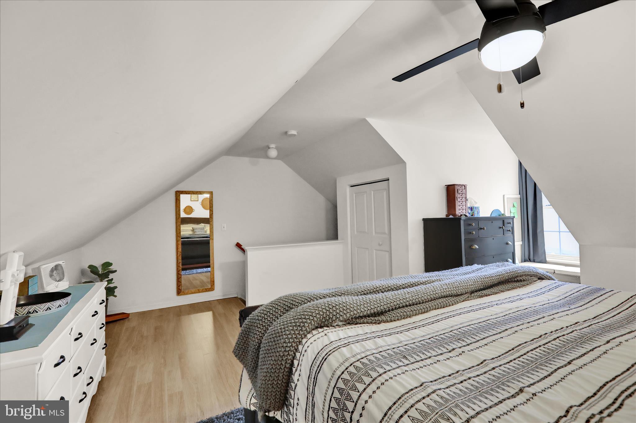 WEISER COURT - Residential