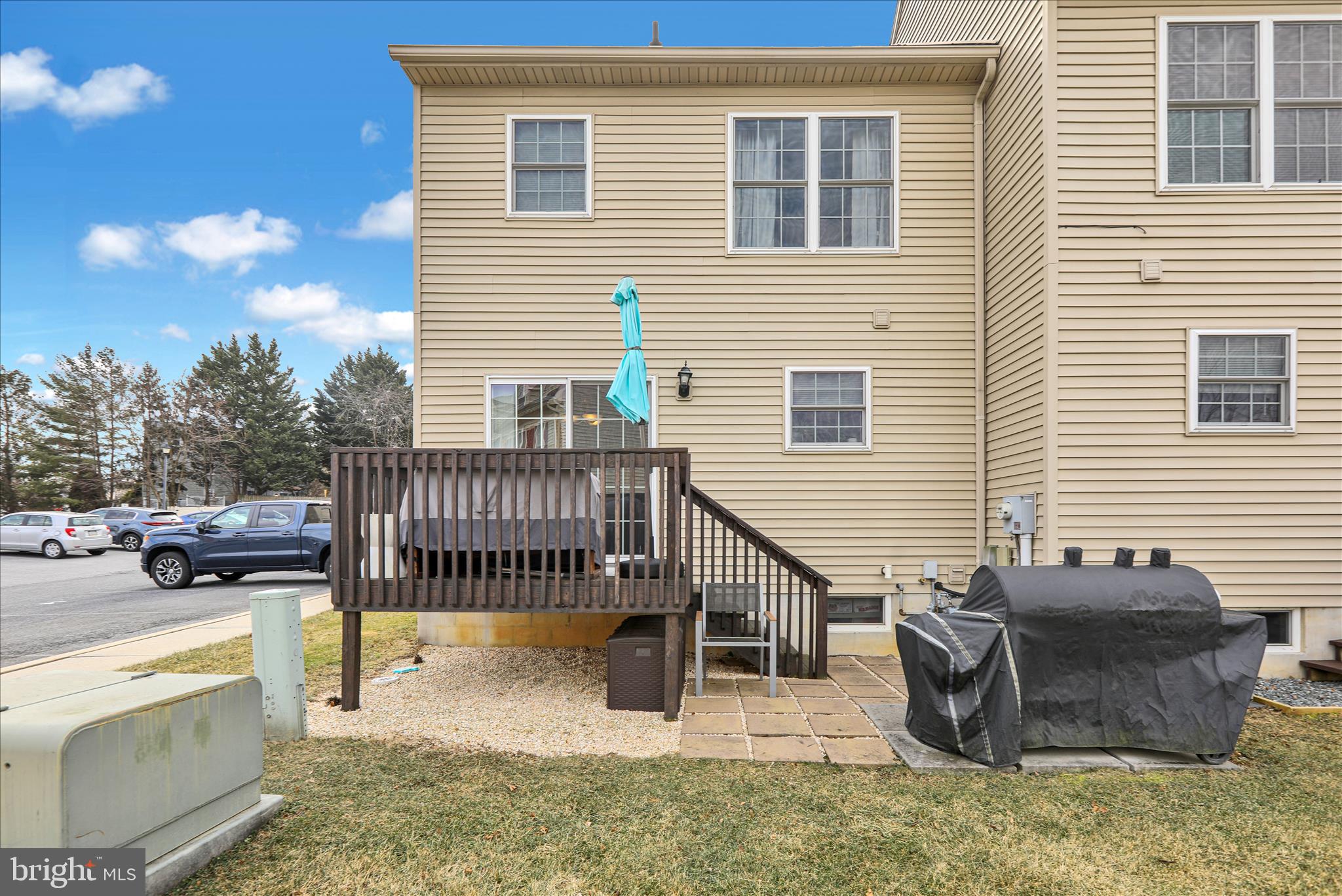 WEISER COURT - Residential