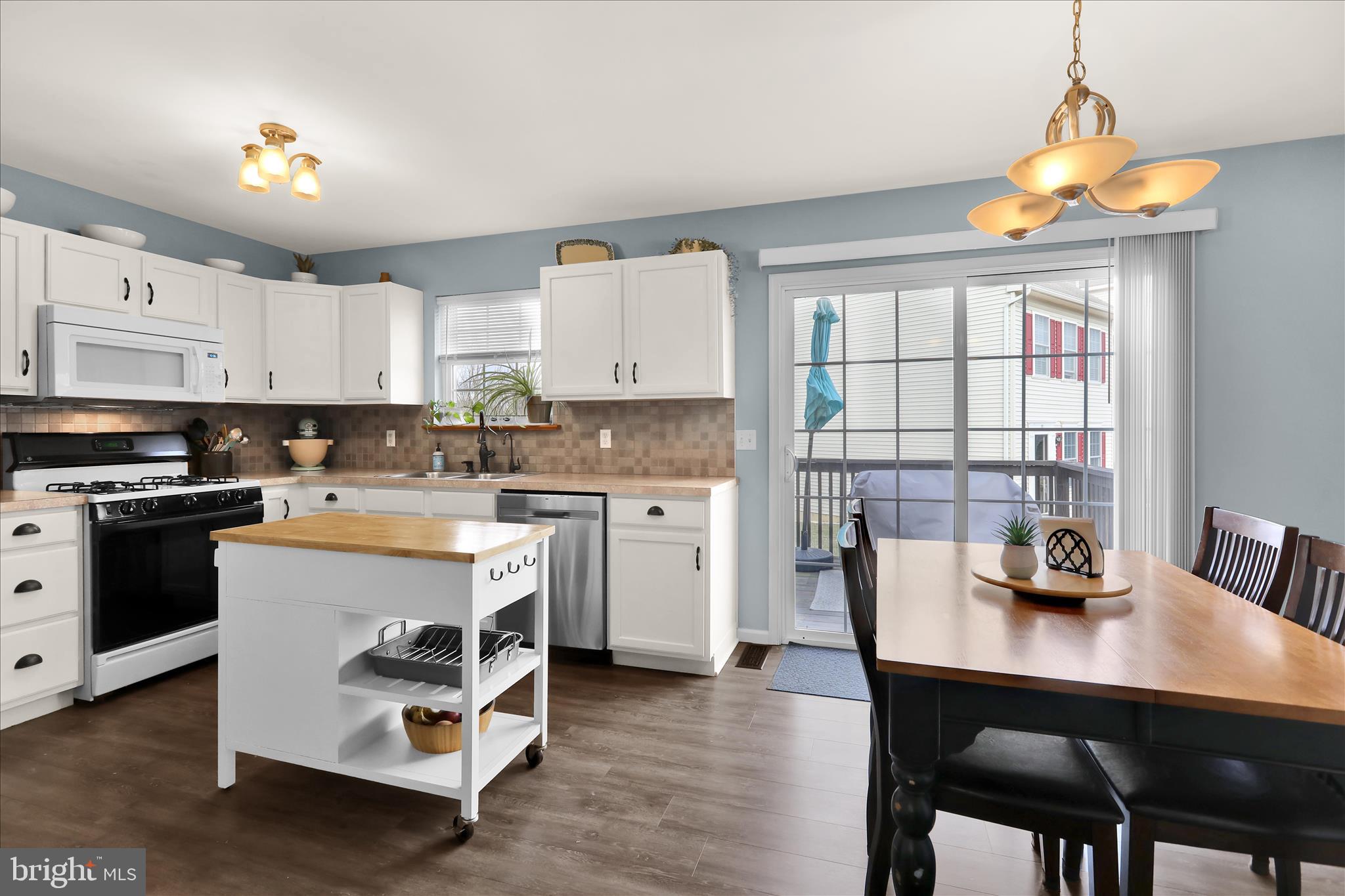 WEISER COURT - Residential