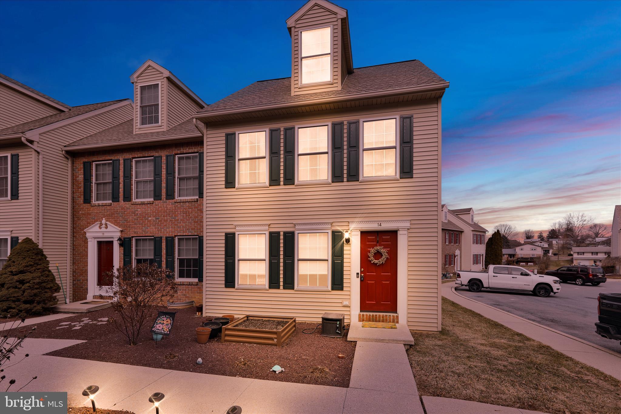 WEISER COURT - Residential