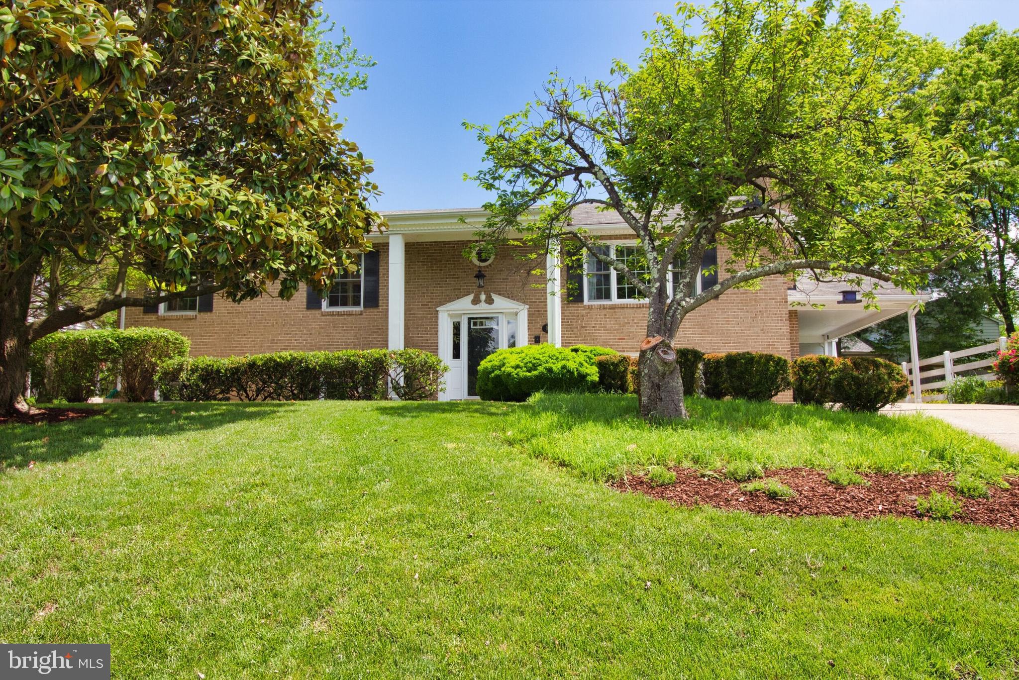 STRATFORD ON THE POTOMAC - Residential