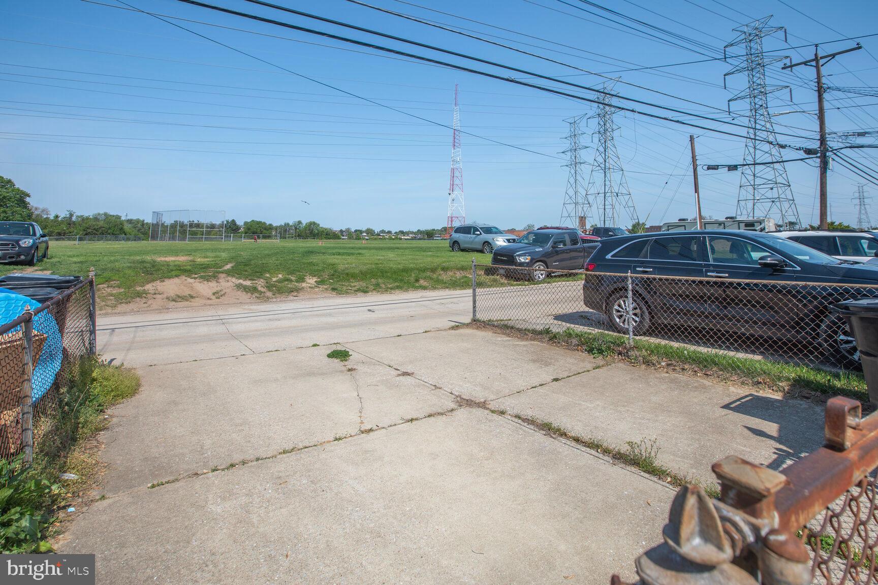 EASTFIELD - Residential