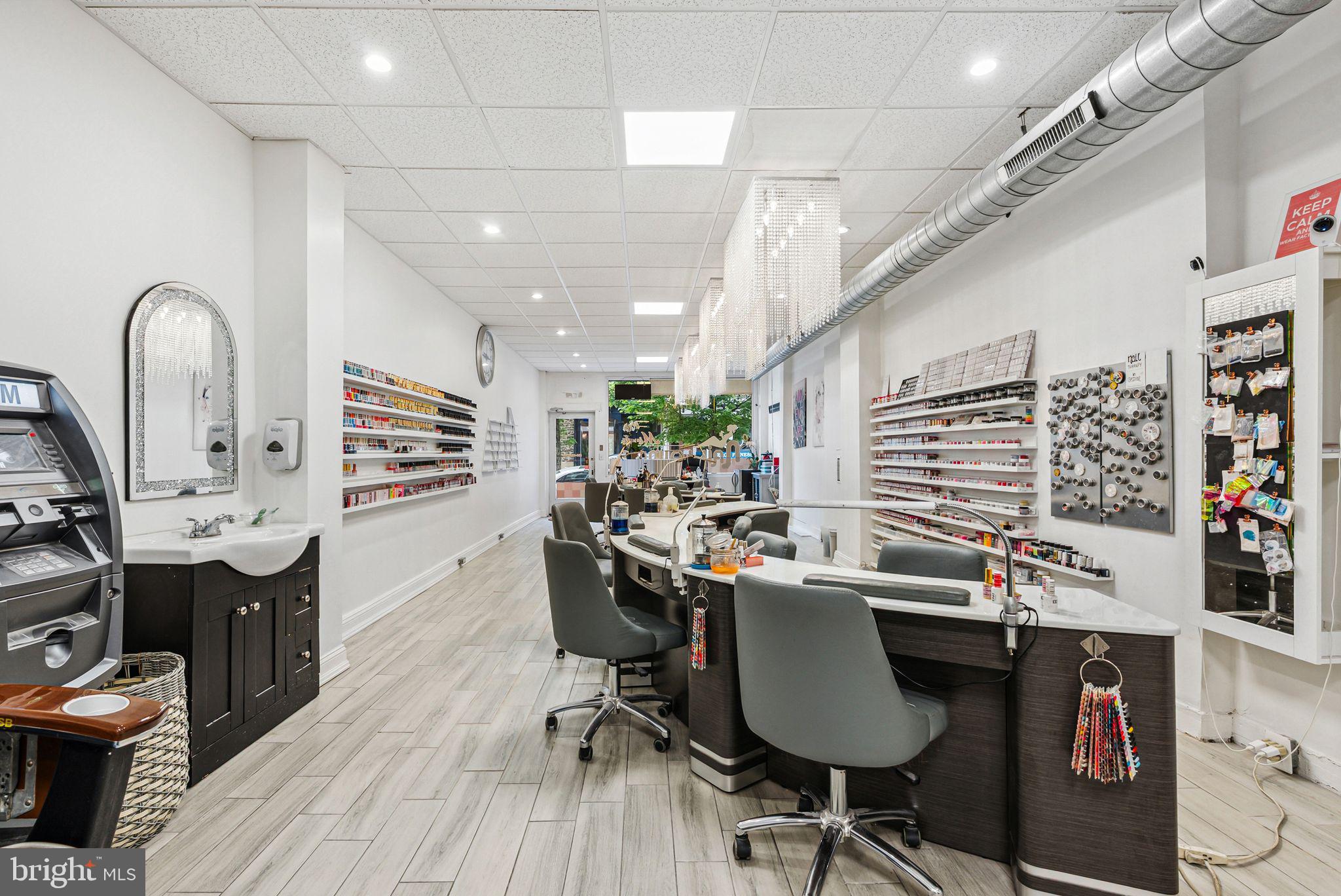 4237 MAIN STREET