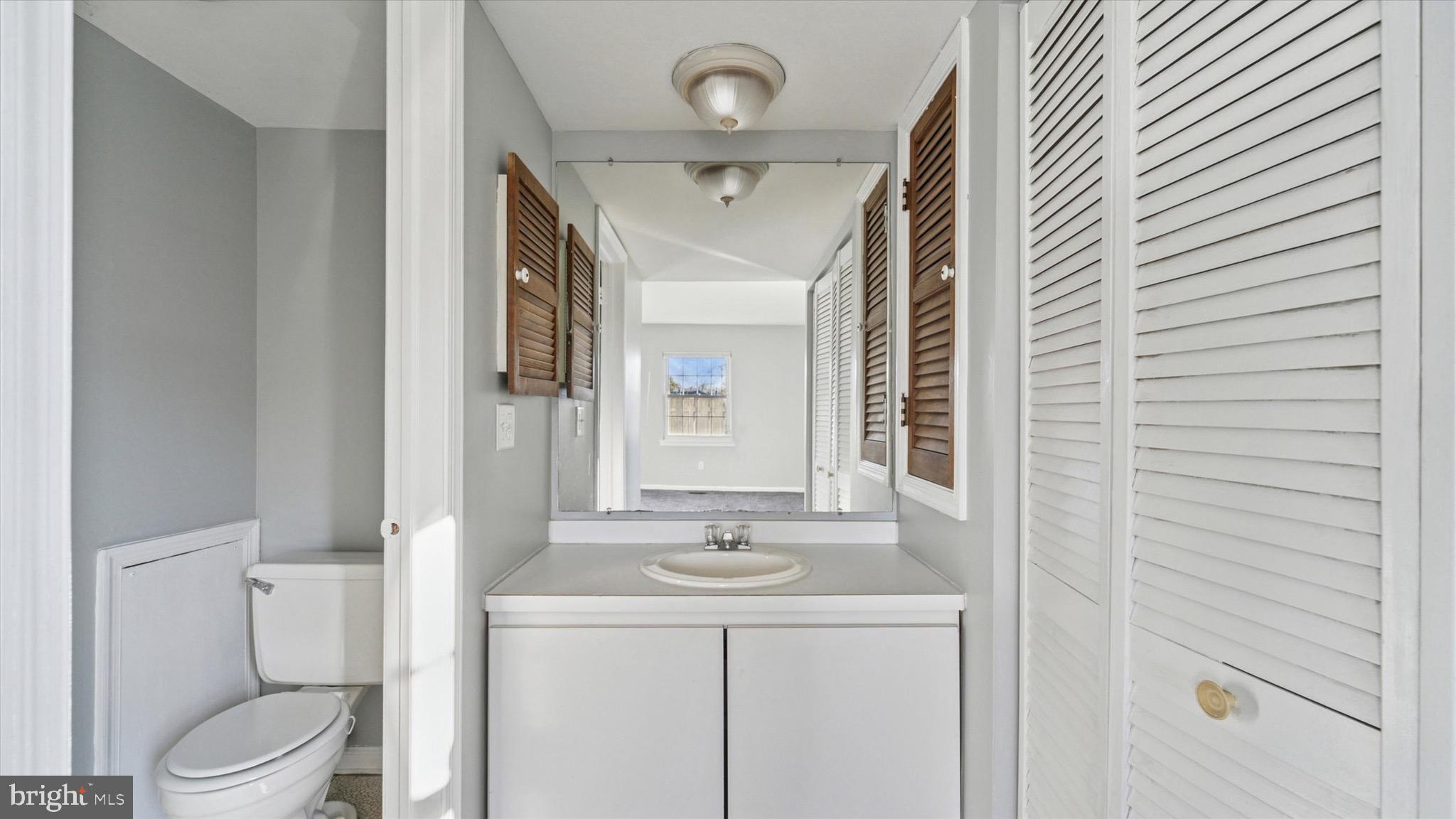 CHATHAM VIL OF TOW - Residential