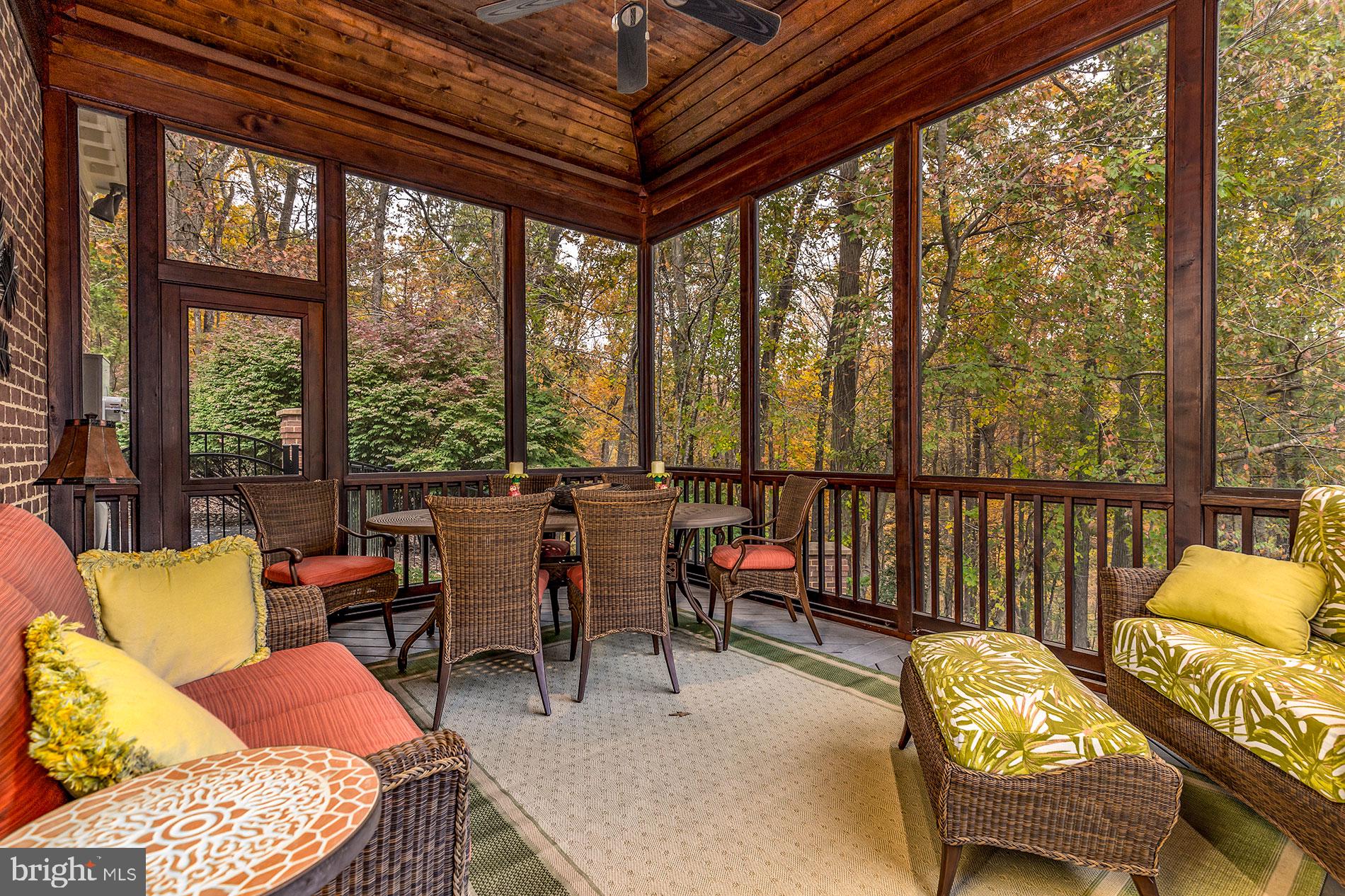 HUNTER'S CREST - Residential