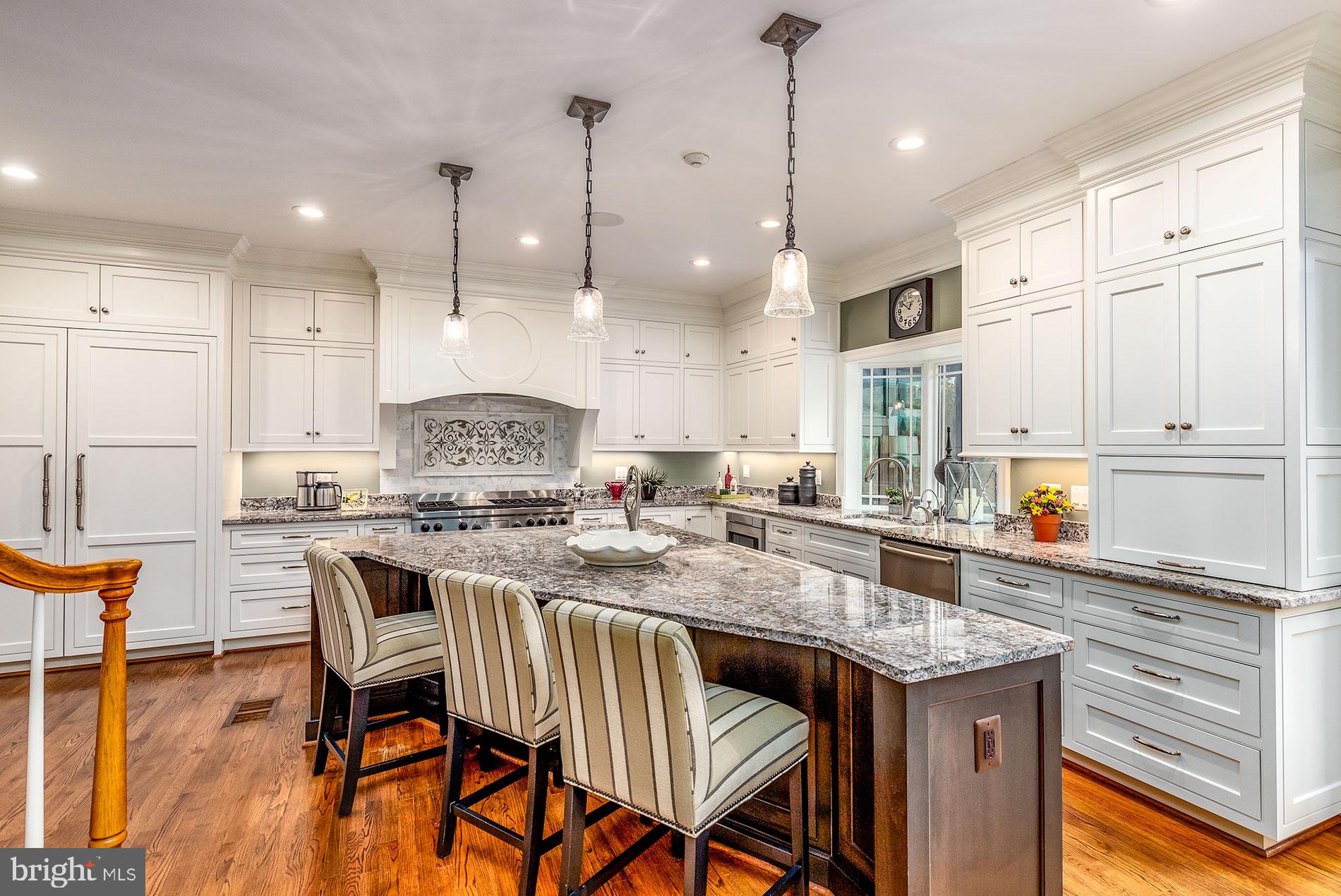 HUNTER'S CREST - Residential