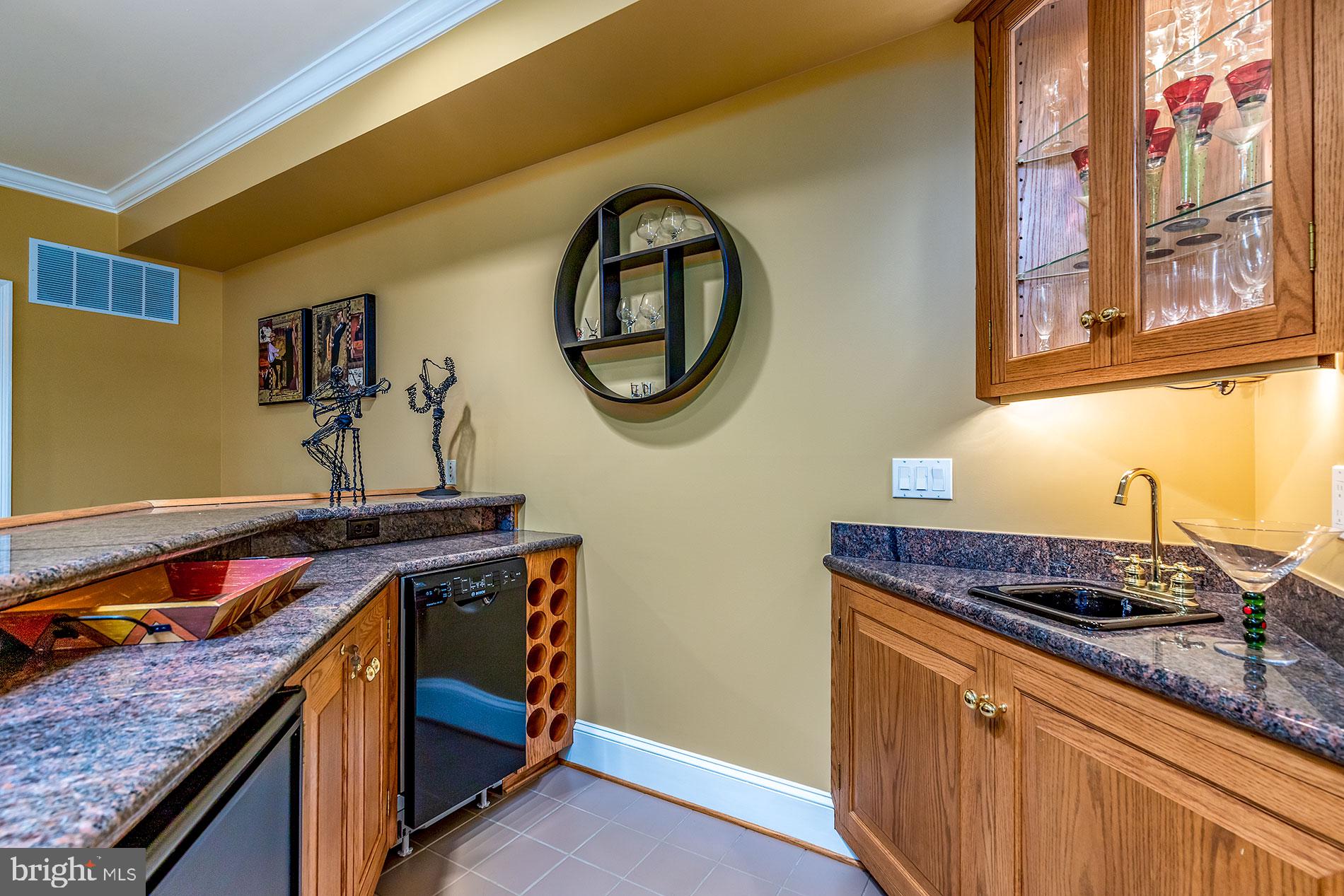 HUNTER'S CREST - Residential